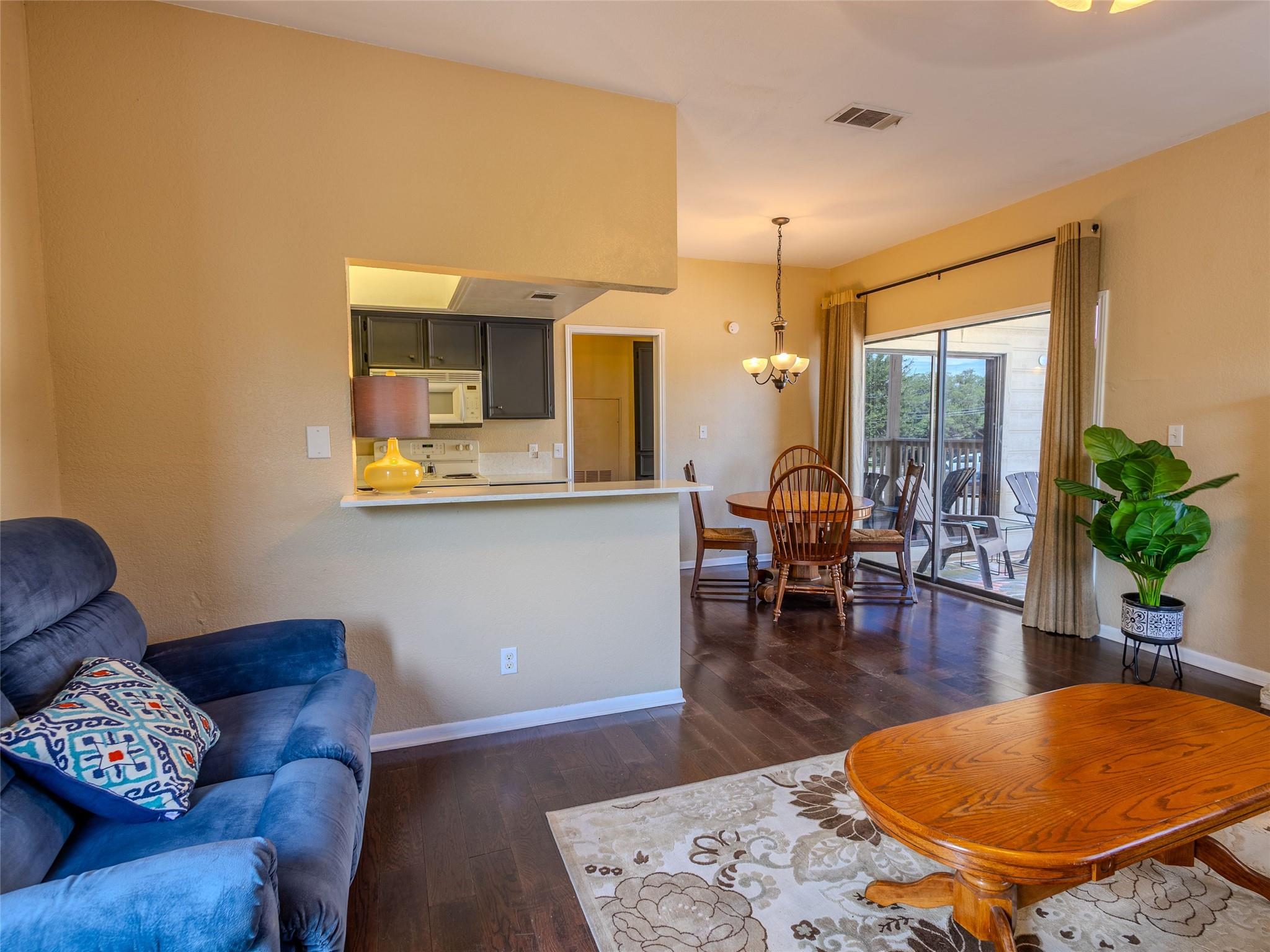 1013 Chestnut ST #4 — photo 4