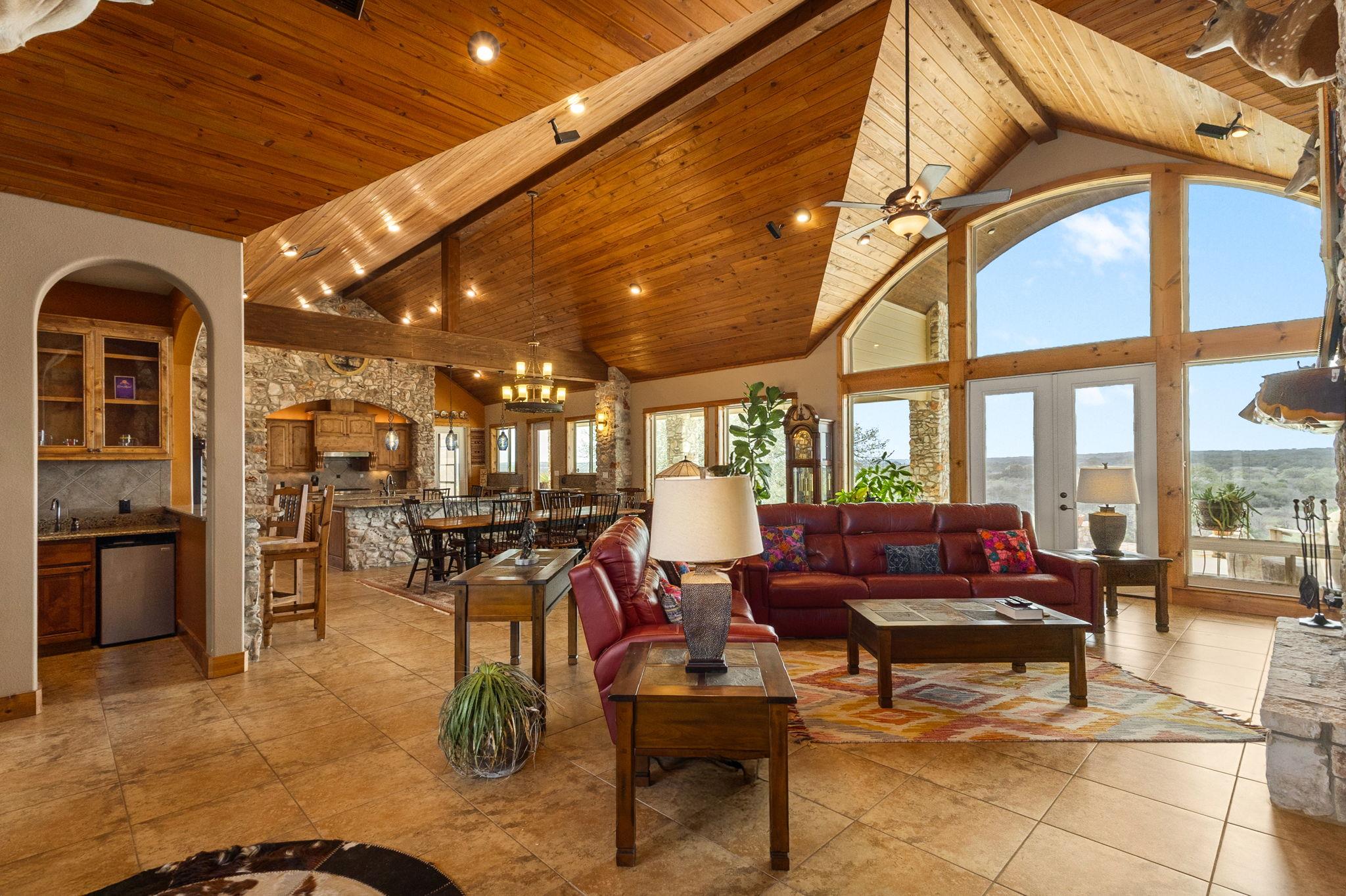 2810 Bridlewood Ranches Dr. — photo 3