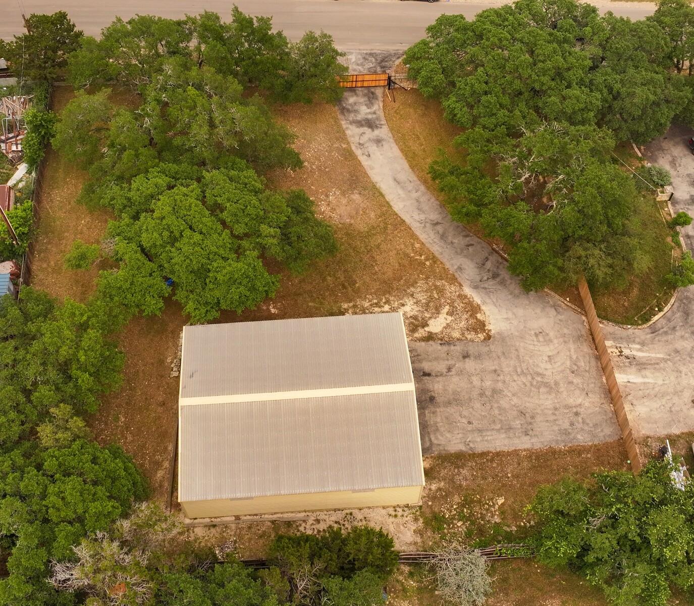 610 Tamarack Dr — photo 4