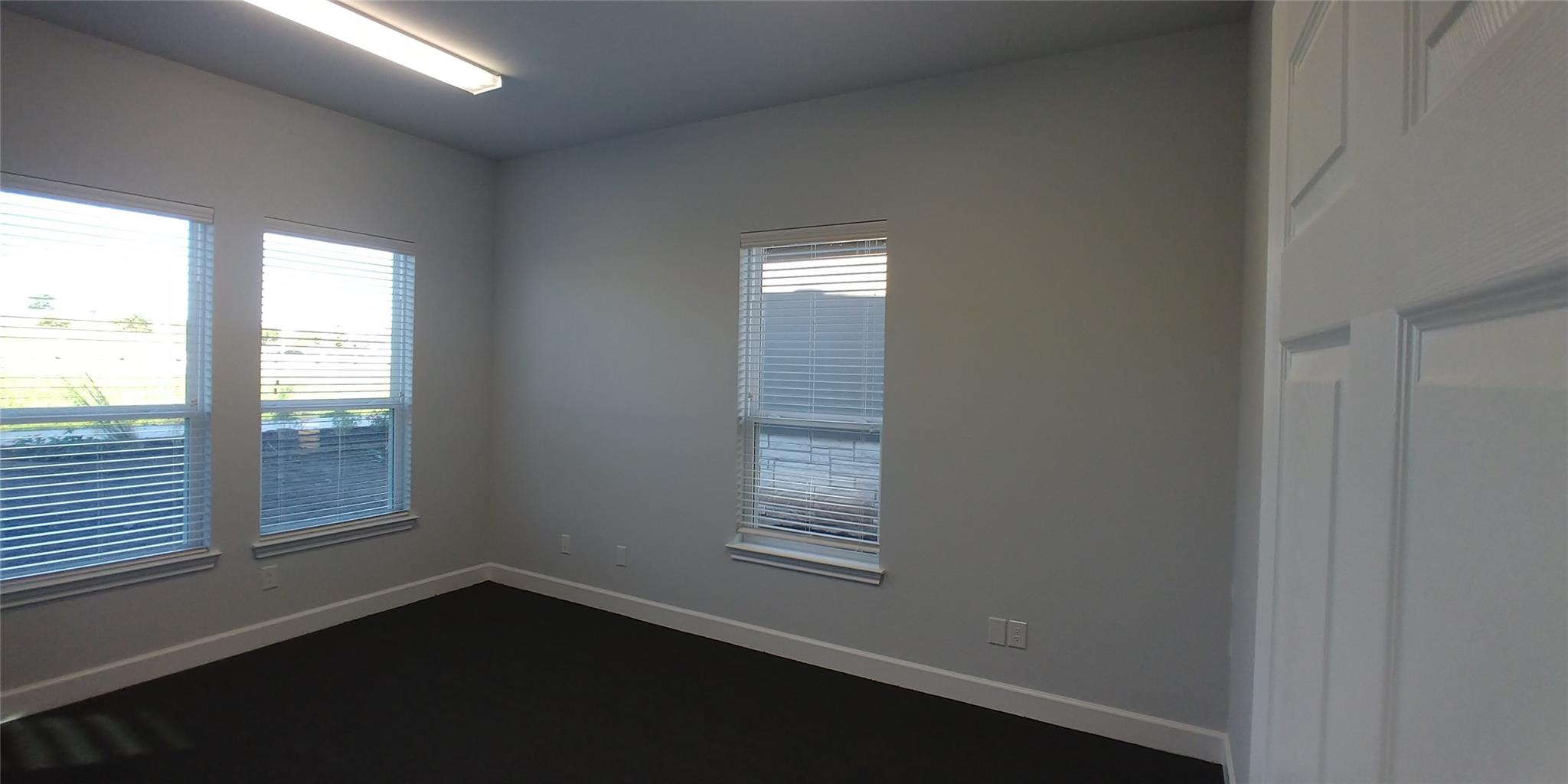 660 Bagdad RD #420 — photo 3