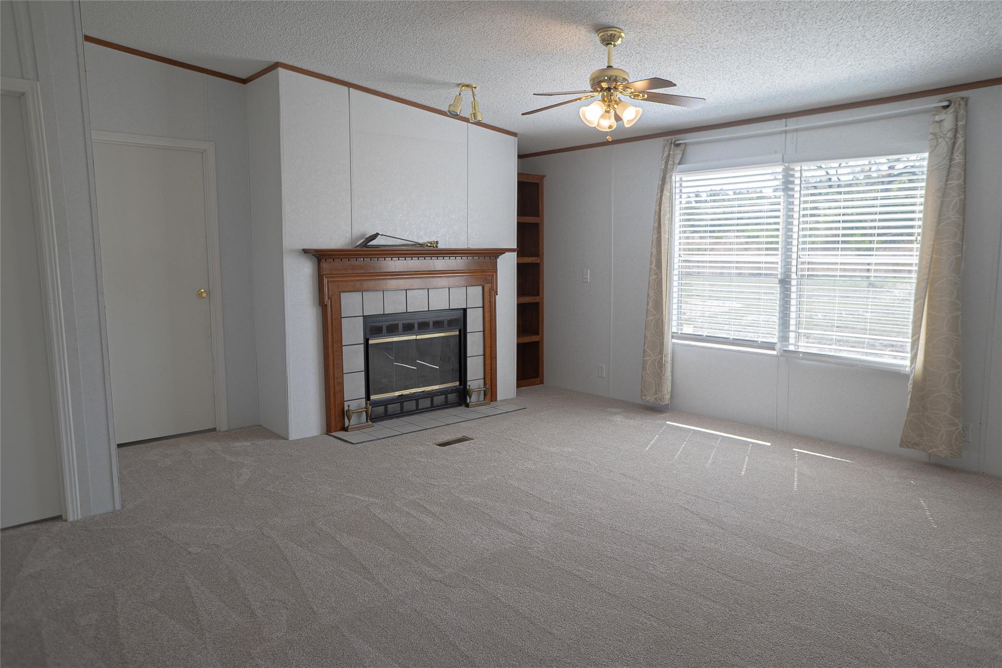1149 Hart LN — photo 5