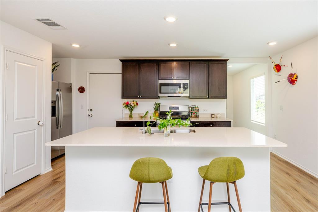 7224 Dancing Wind LN — photo 4