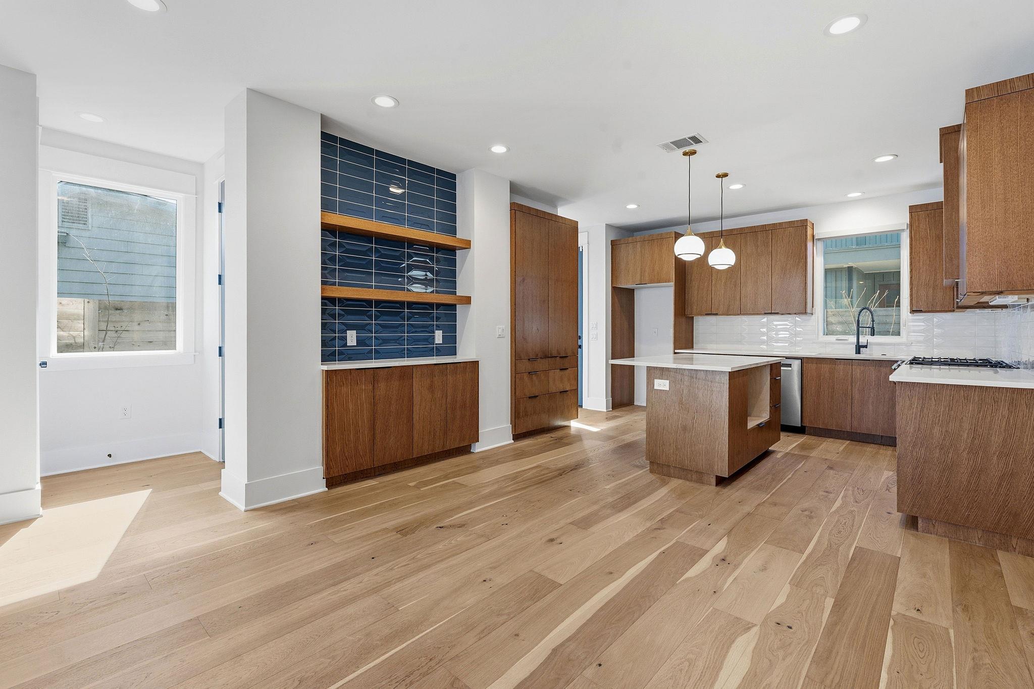 2921 Lyons RD #1 — photo 4