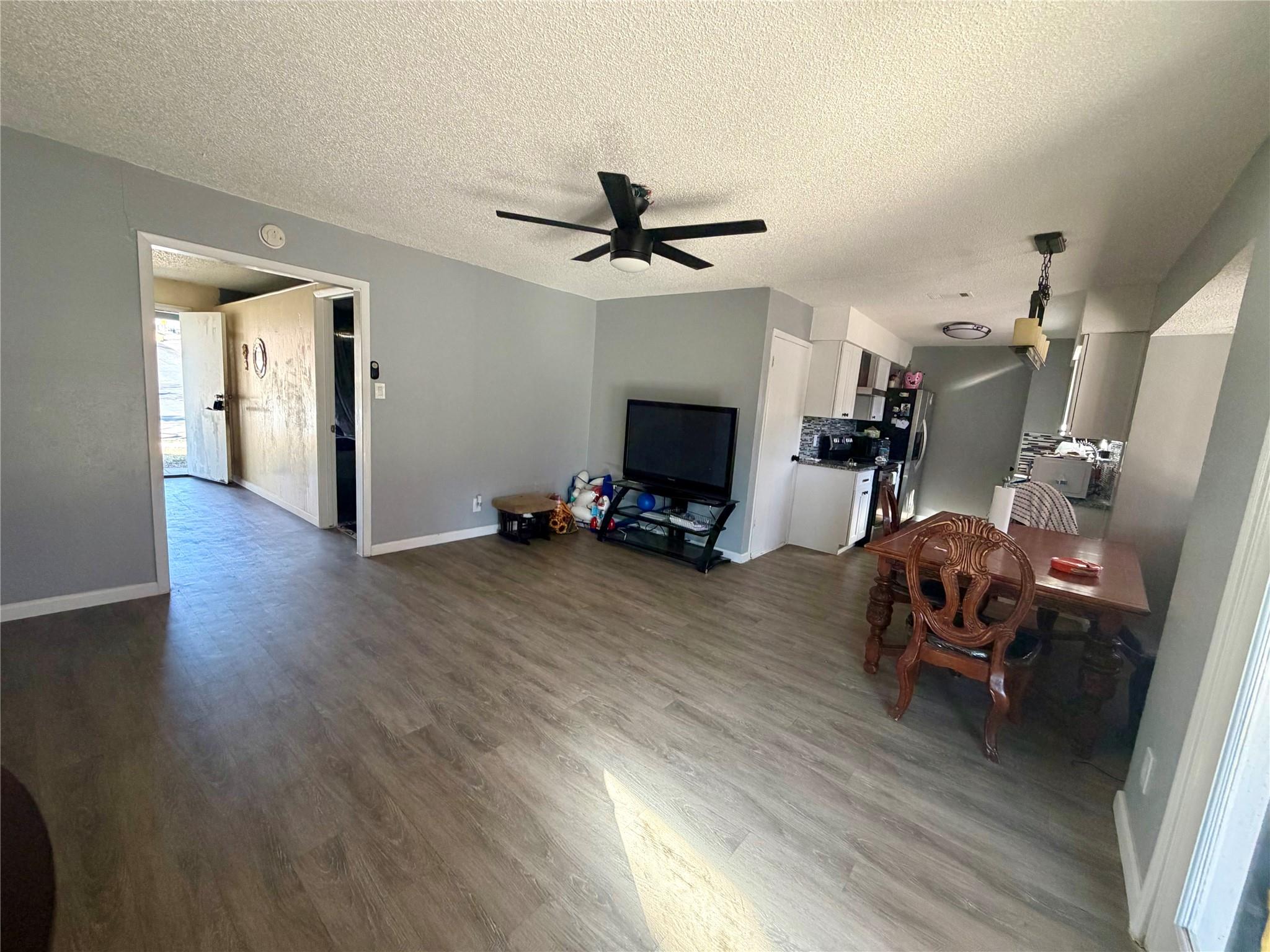 4607 Craigwood DR — photo 4