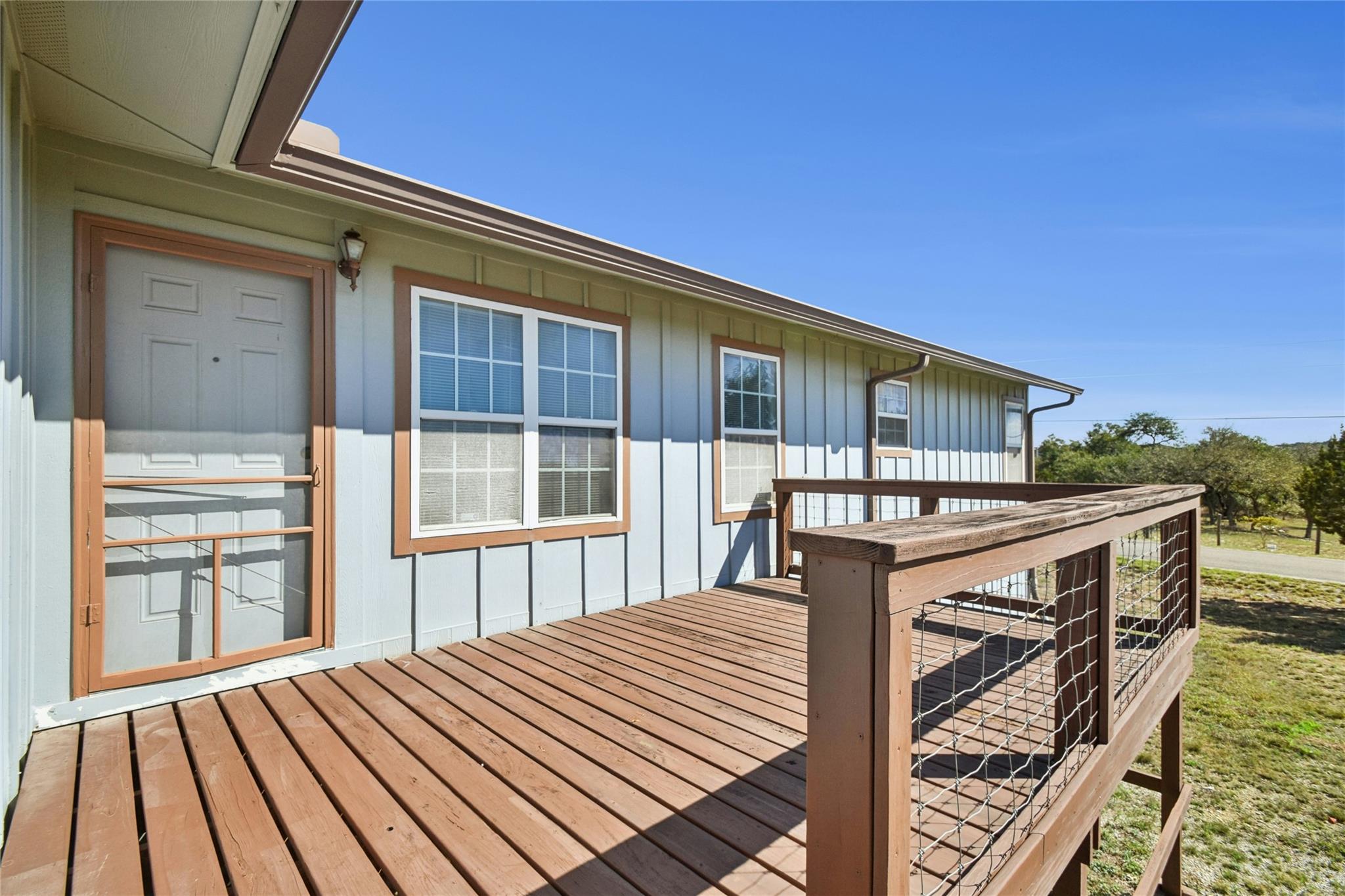 111 Janine — photo 3