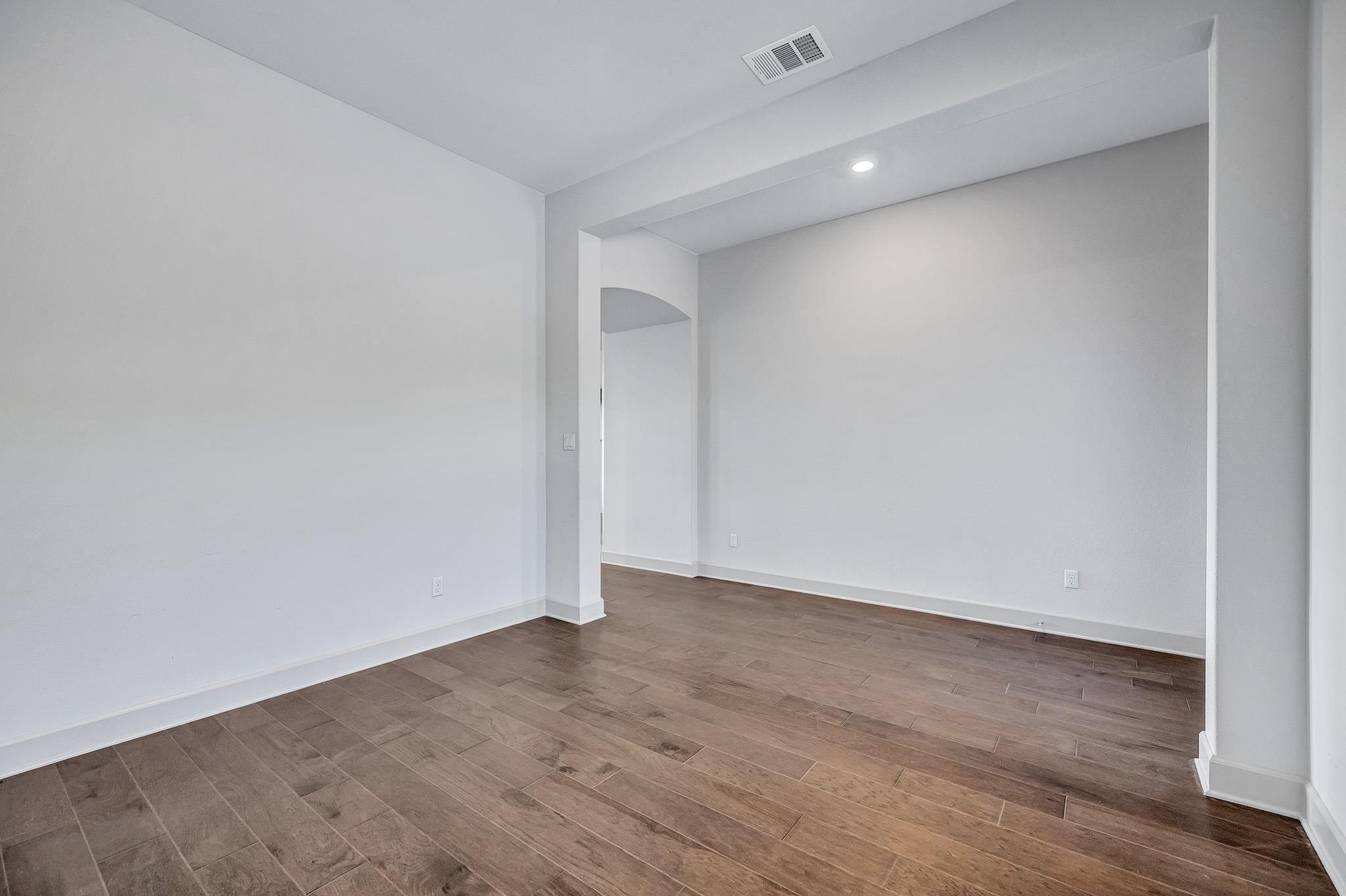 101 S Creek CIR — photo 5