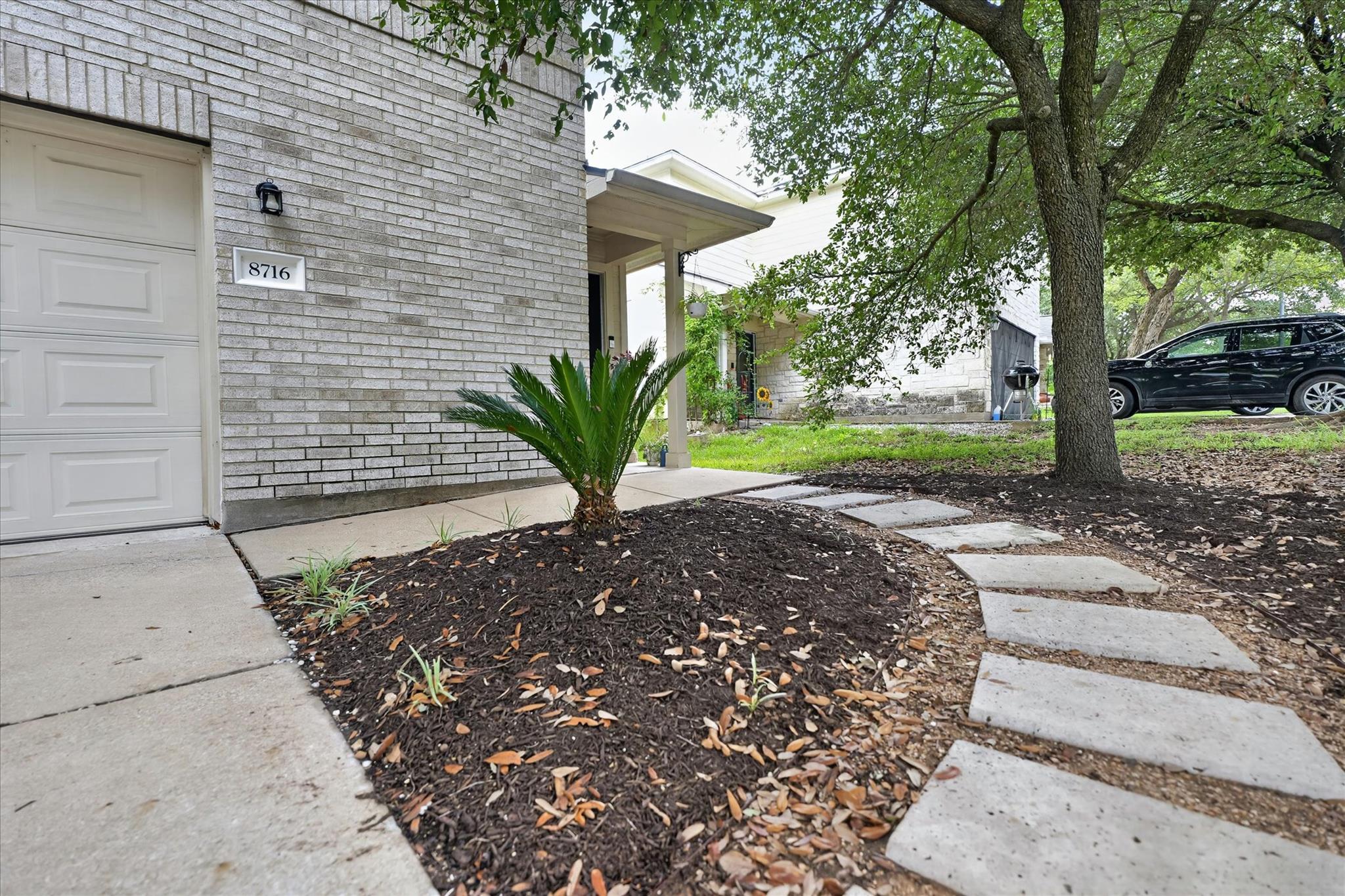 8716 Davis Oaks TRL — photo 4