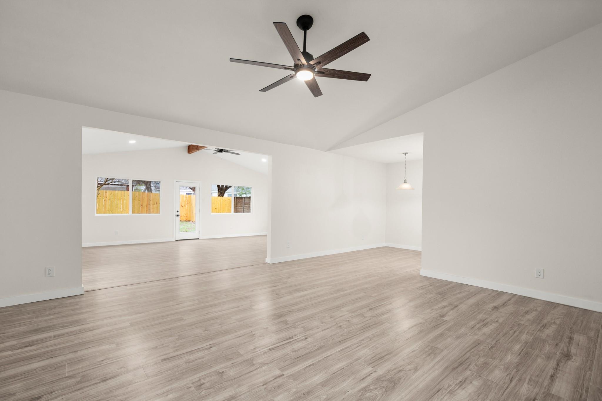 2100 Deadwood DR — photo 5