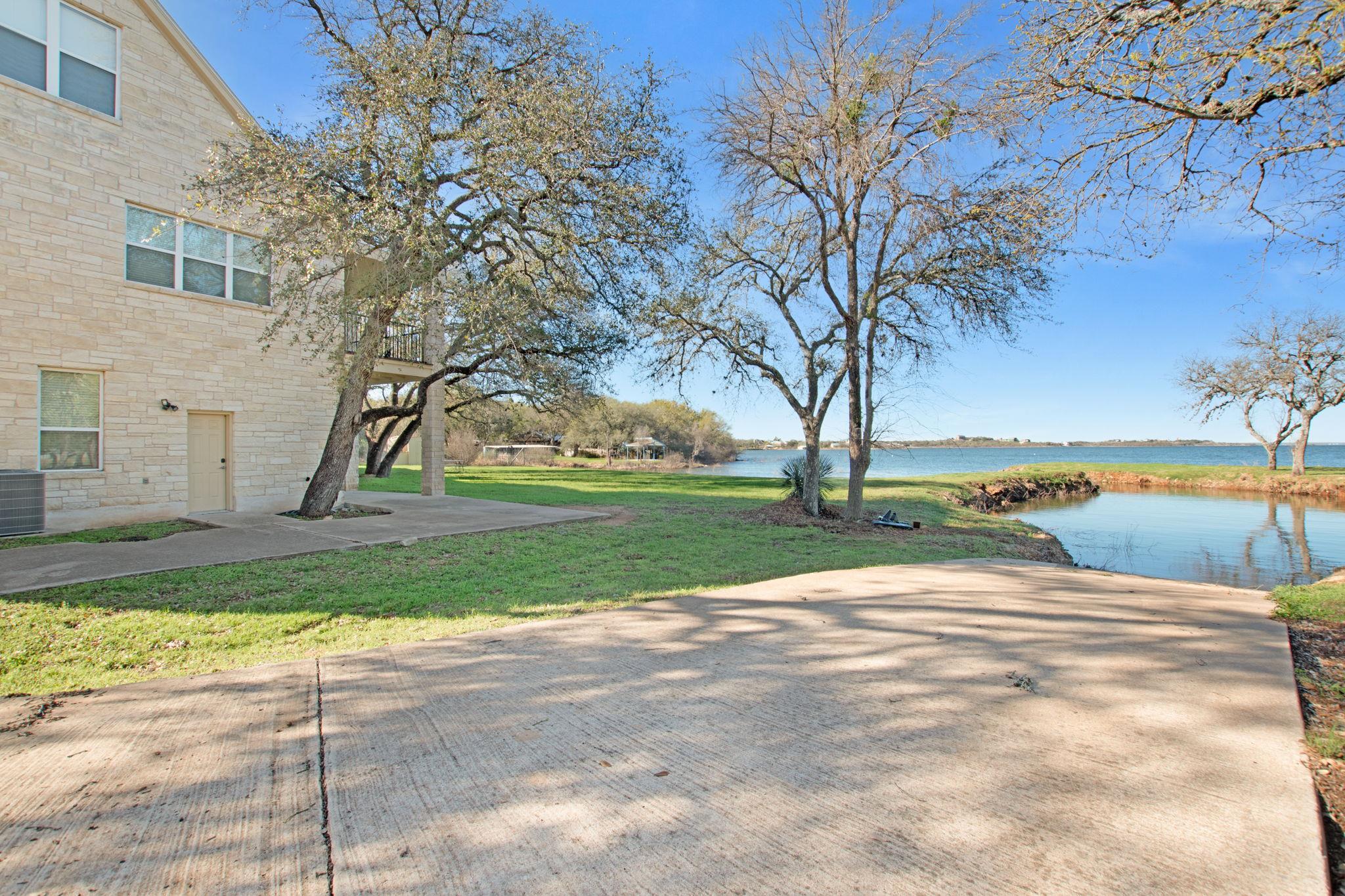 101 Kelly Emeralds RD — photo 4
