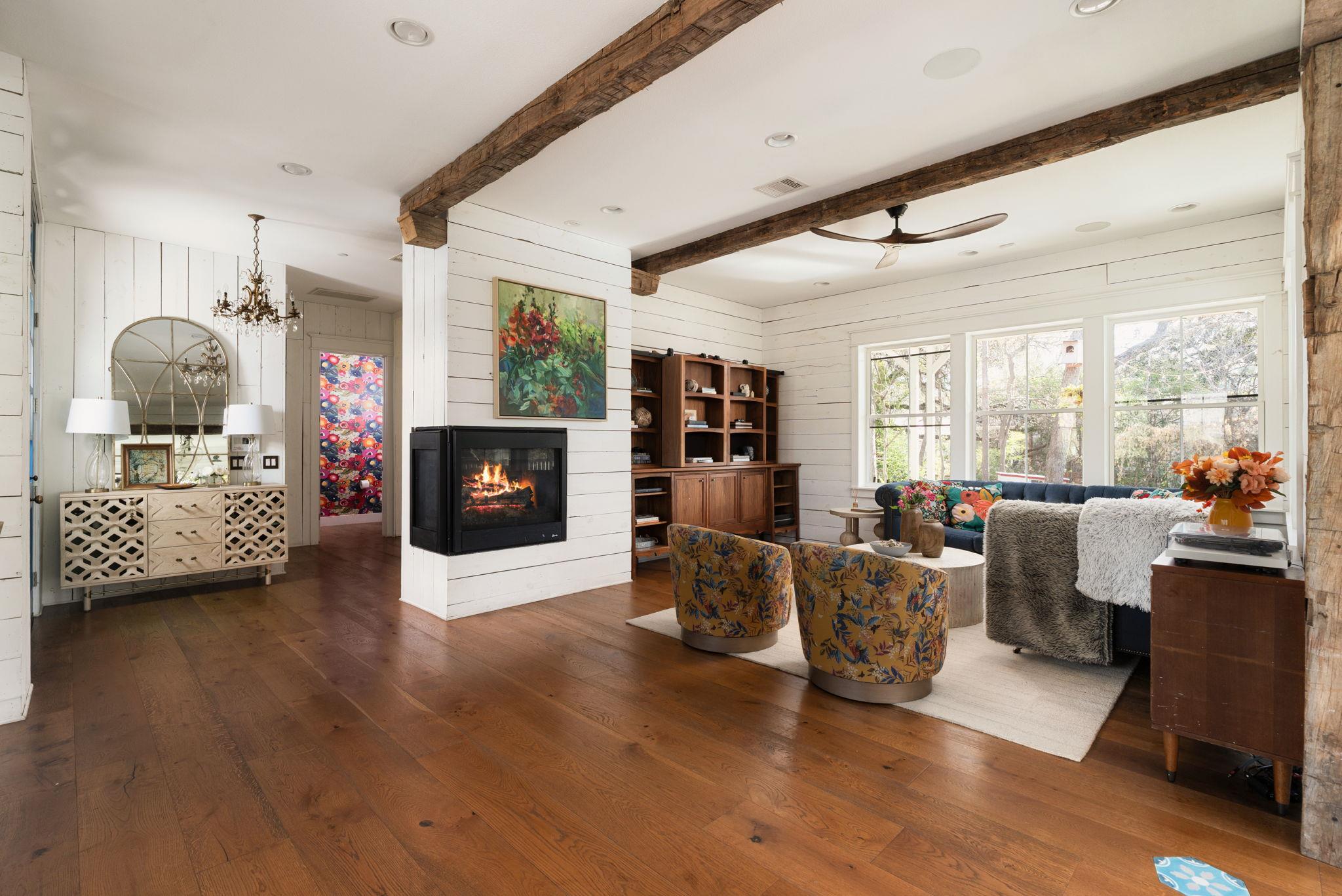 703 Live Oak ST — photo 5