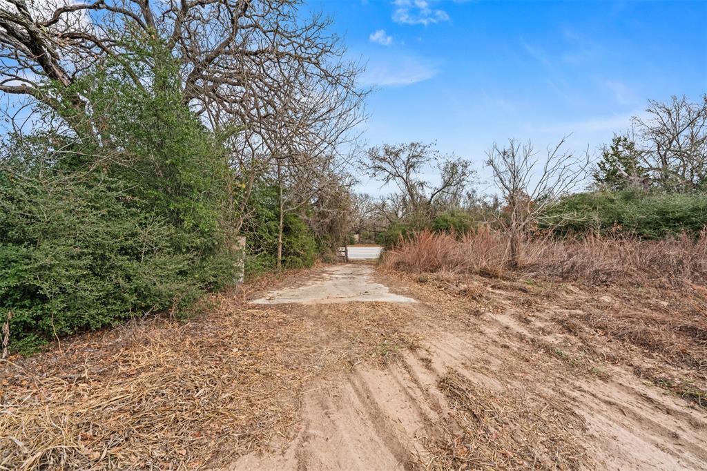 11423 US HWY 77 — photo 4