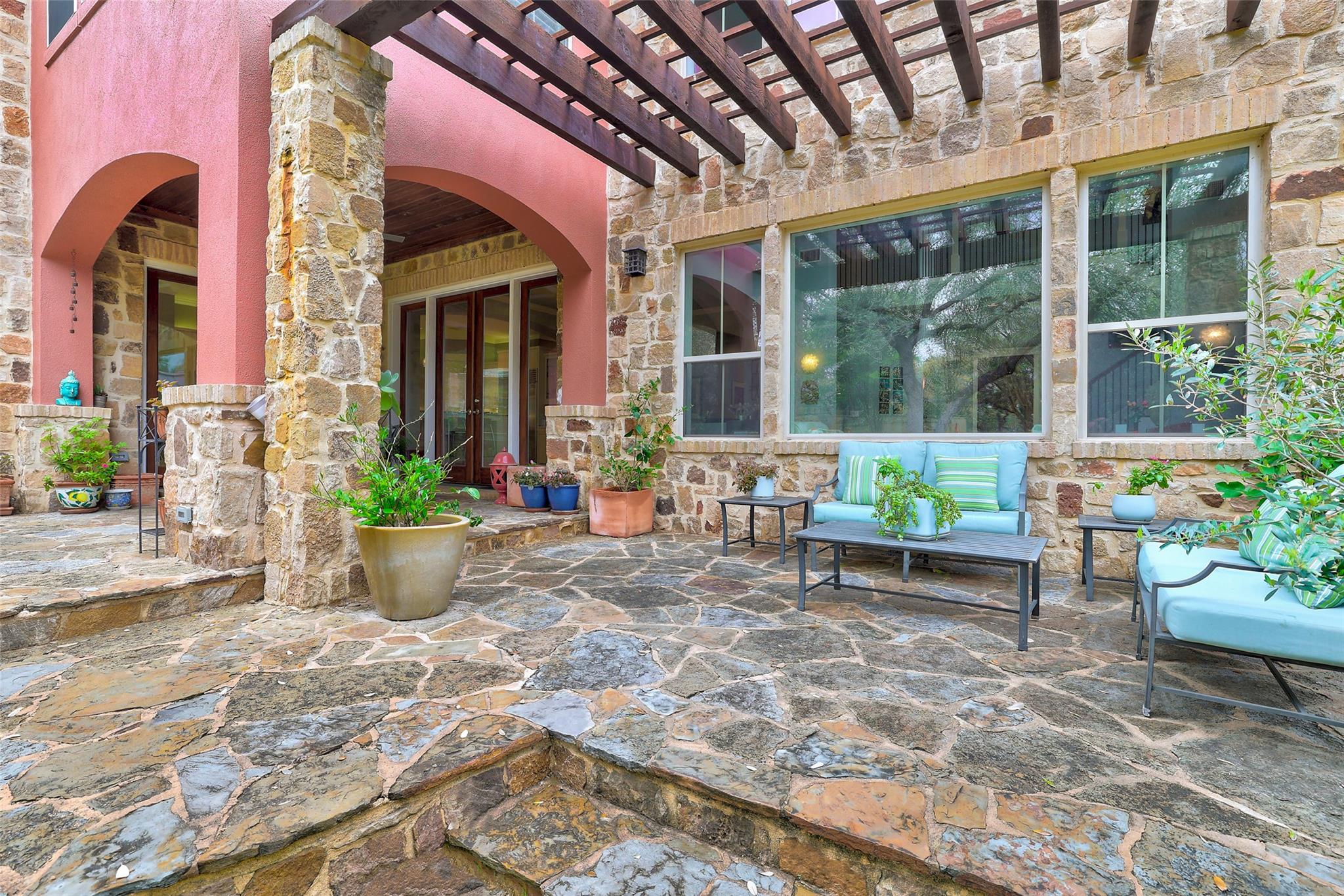 816 Stonewall Ridge LN — photo 4