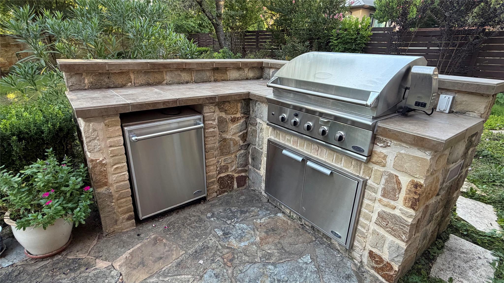 816 Stonewall Ridge LN — photo 5