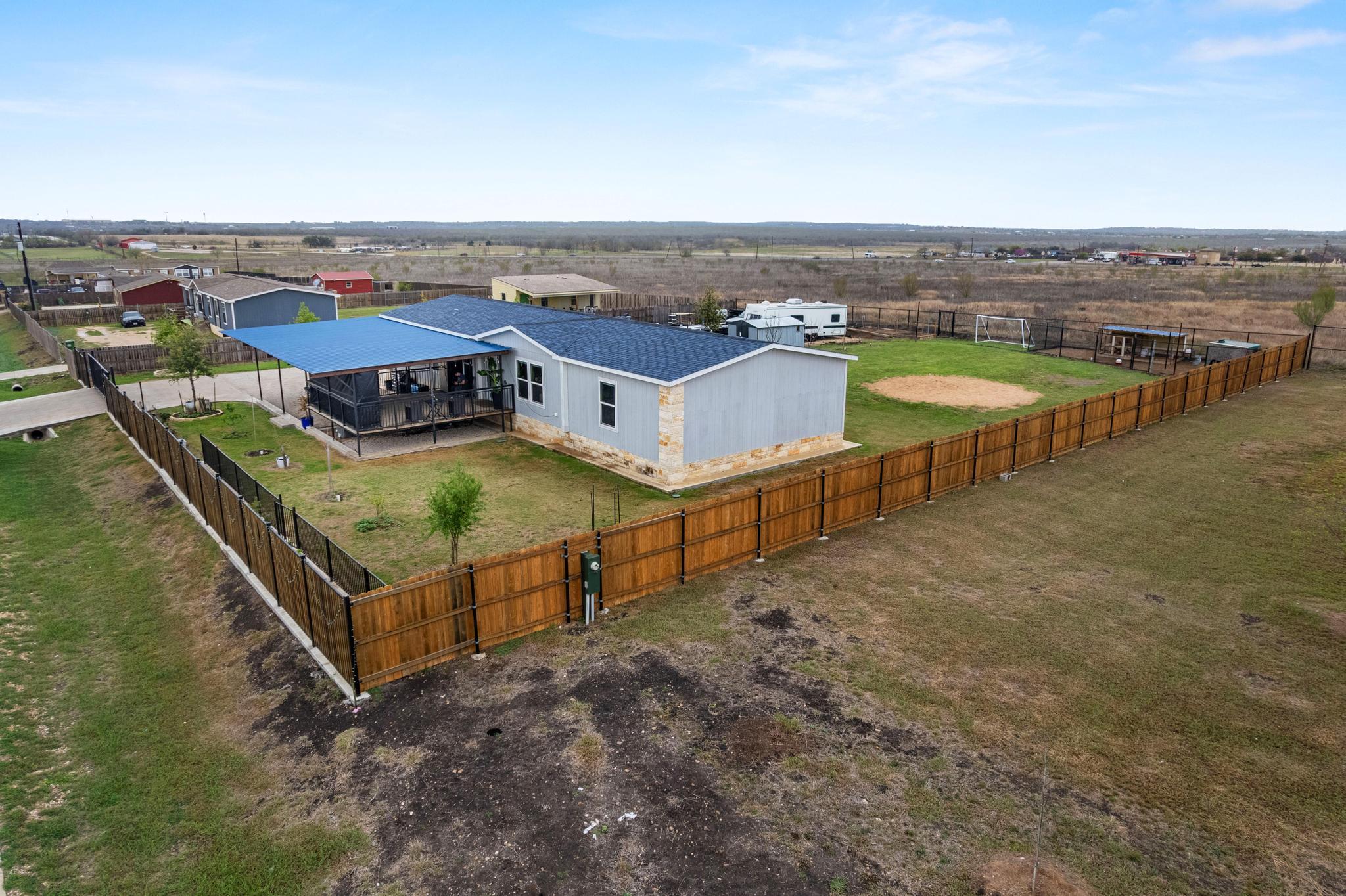 122 Kelp Gull DR — photo 3