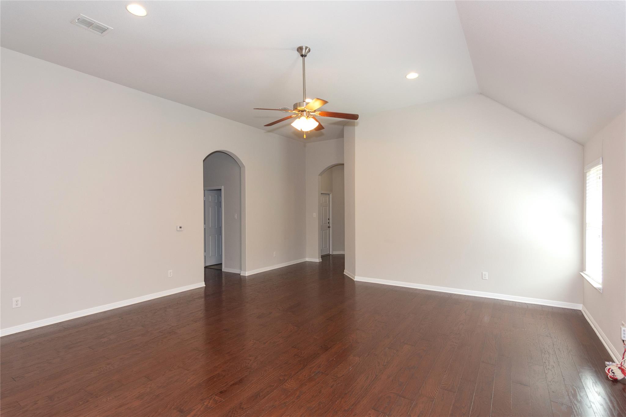 1916 Bobbywoods LN — photo 4