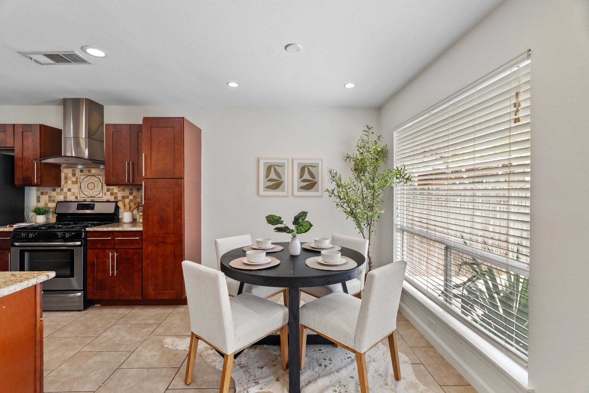2604 Cockburn DR — photo 4