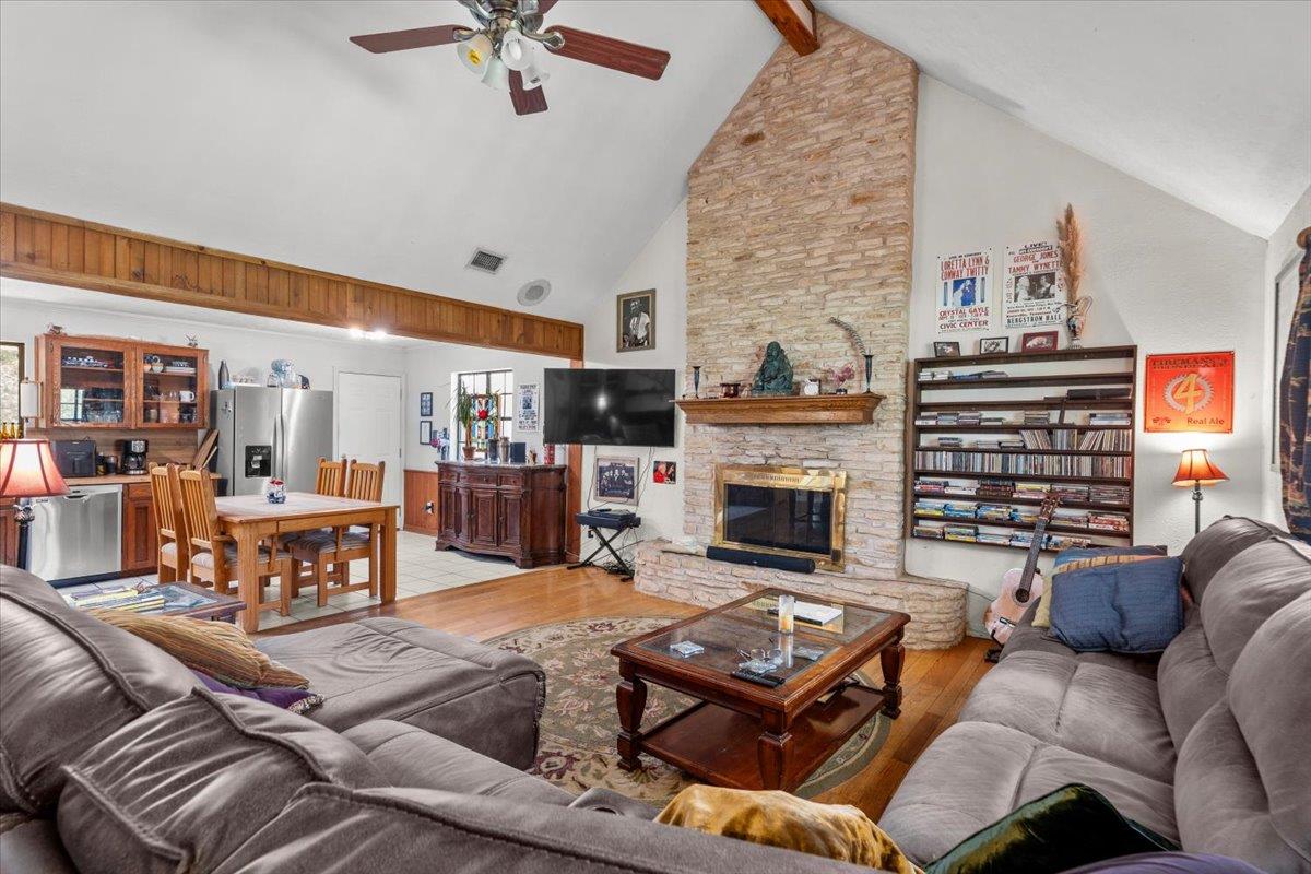 200 Little Barton DR — photo 4