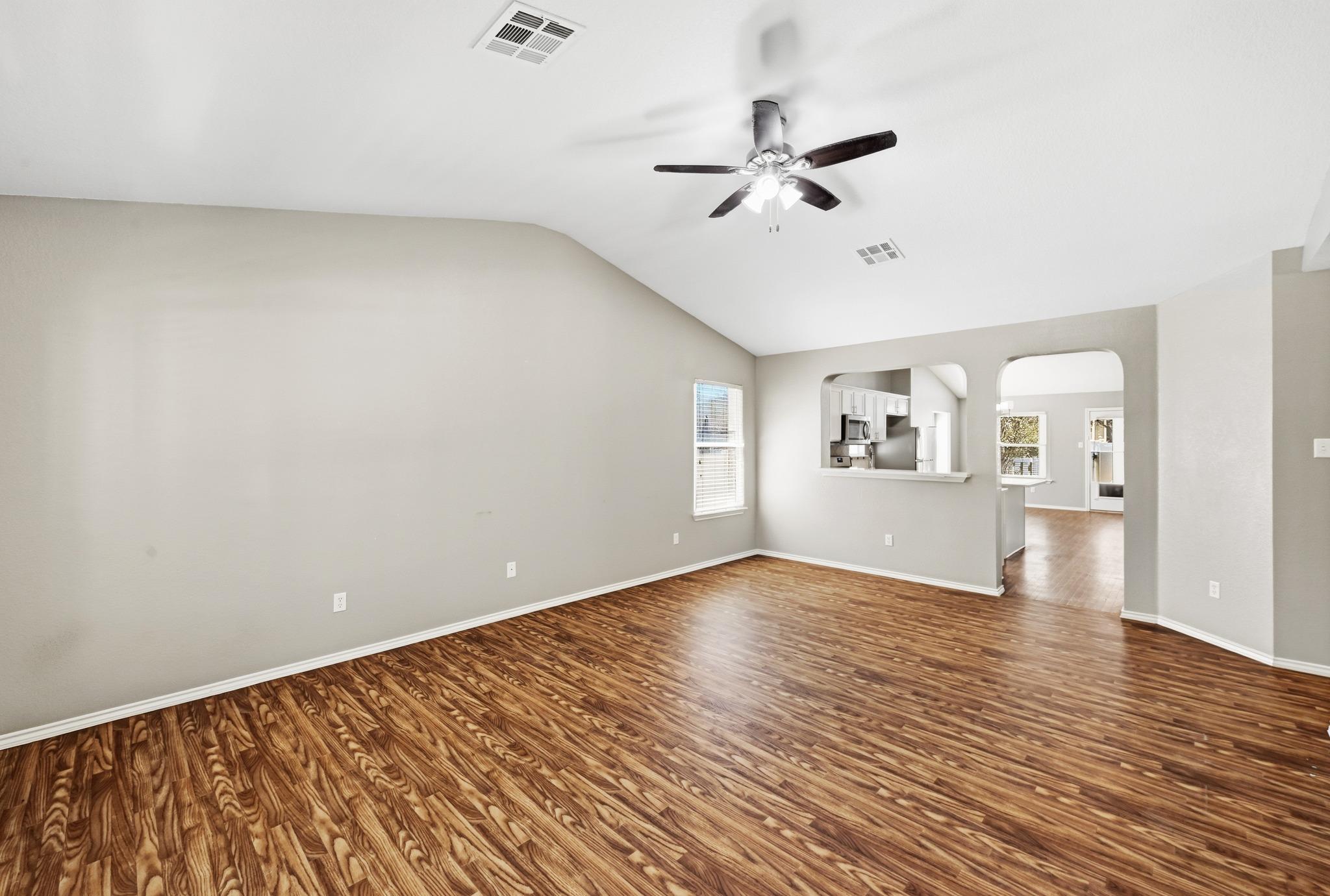 1513 Big Bend DR — photo 4