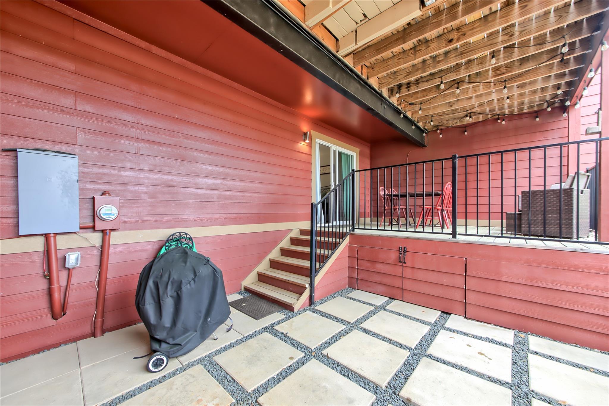 549 Demarett DR — photo 3