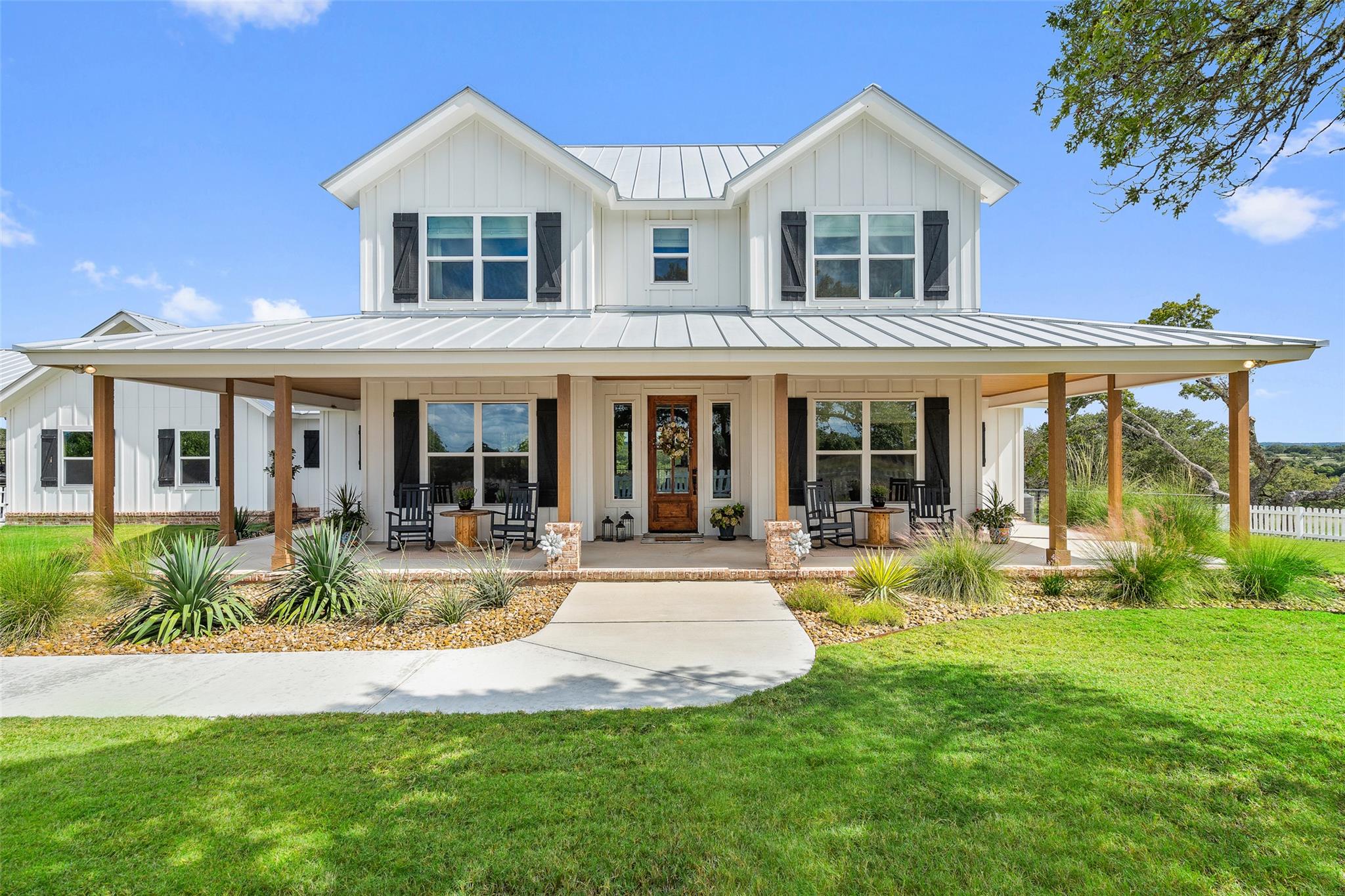 2454 McKinney Loop — photo 4