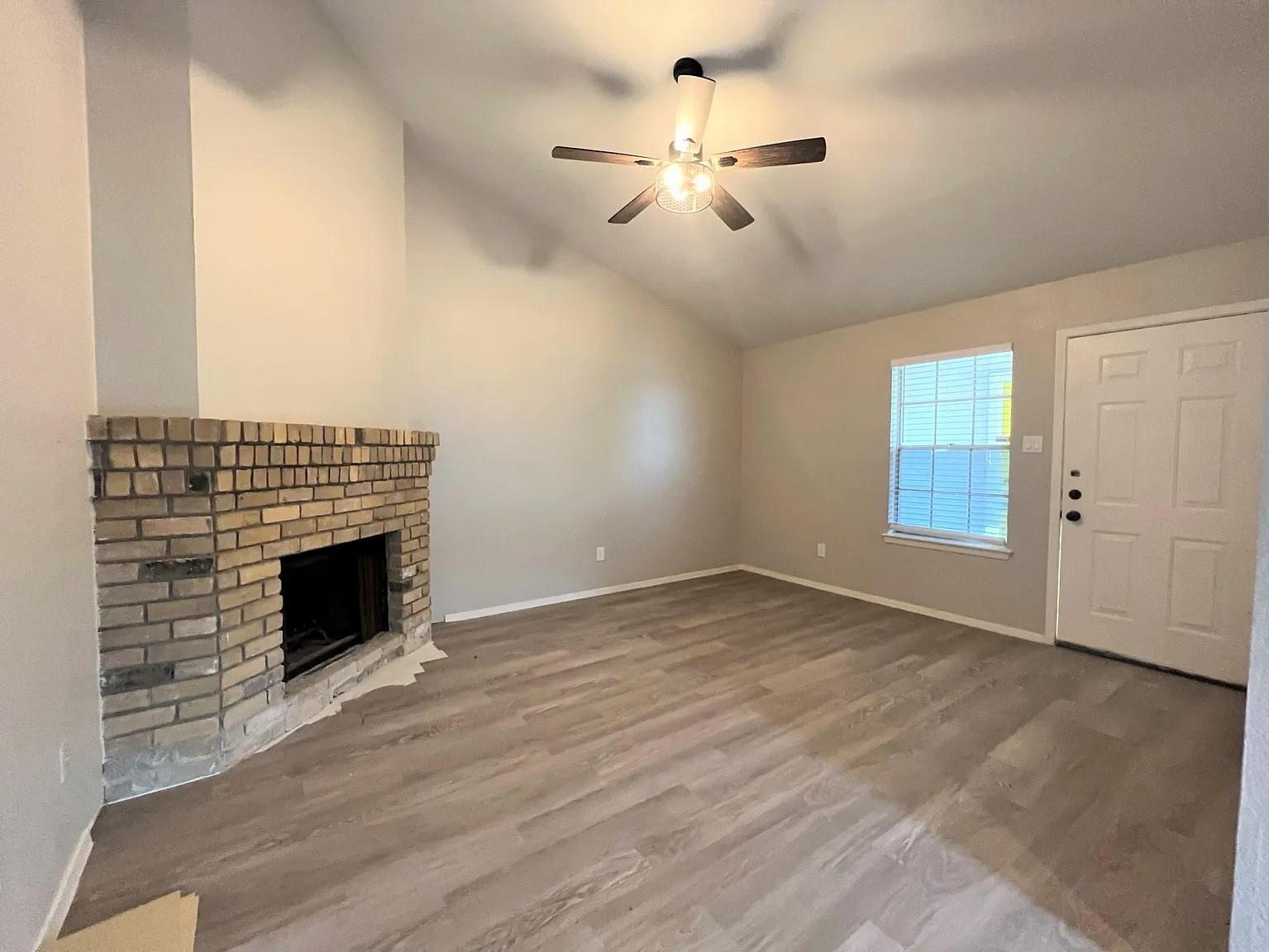 12214 Thompkins DR #A — photo 3