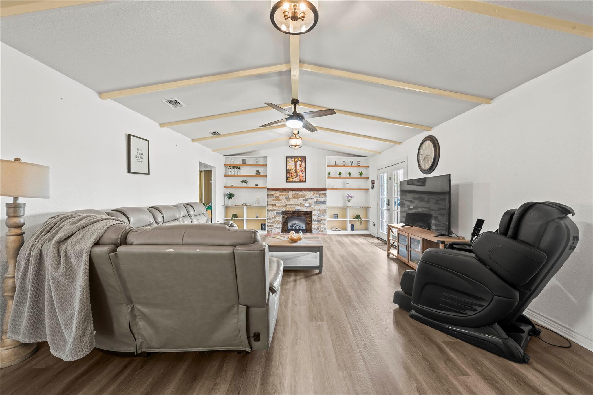 2915 County Road 153 — photo 3