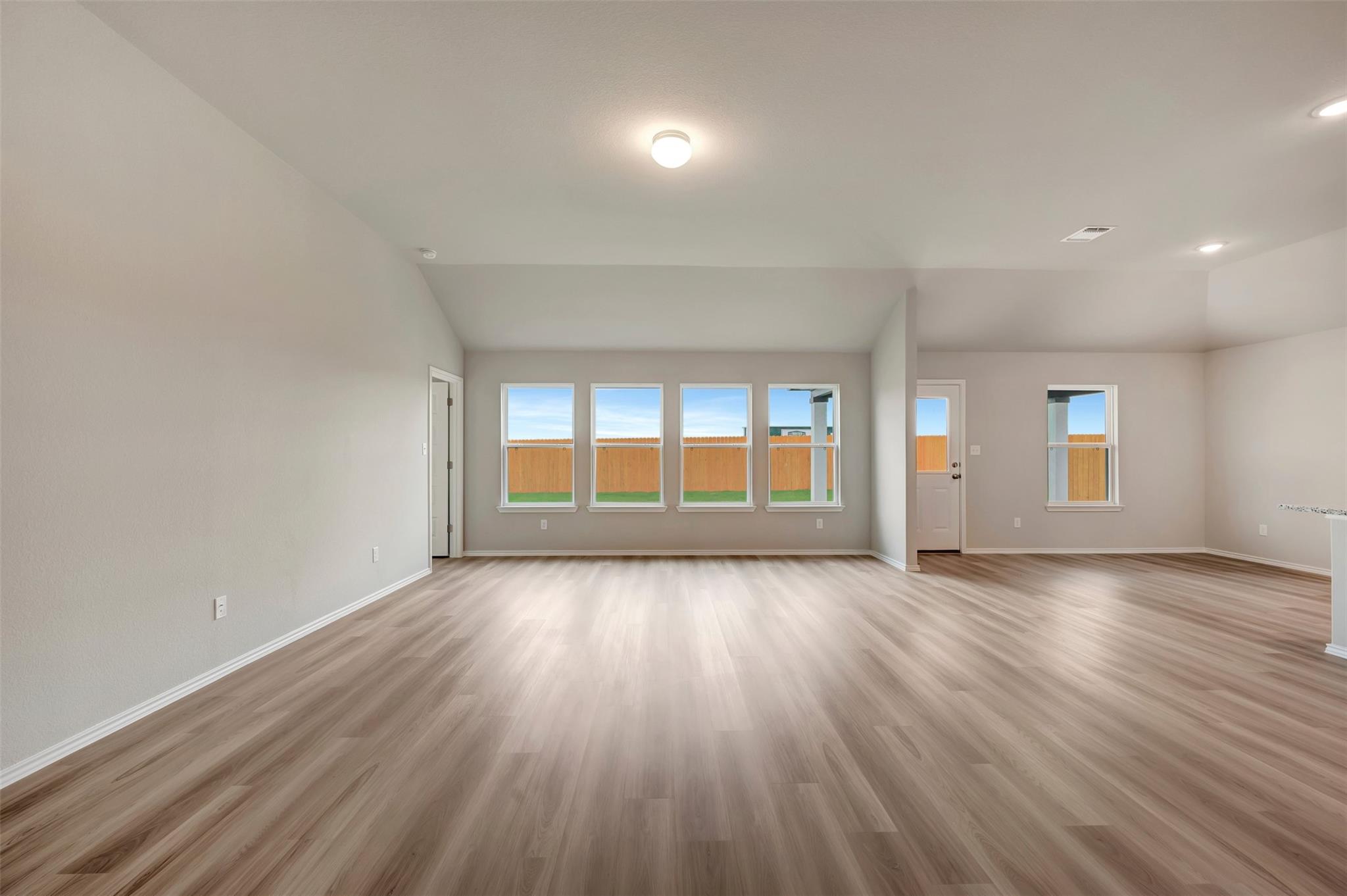 19912 Schatz WAY — photo 3