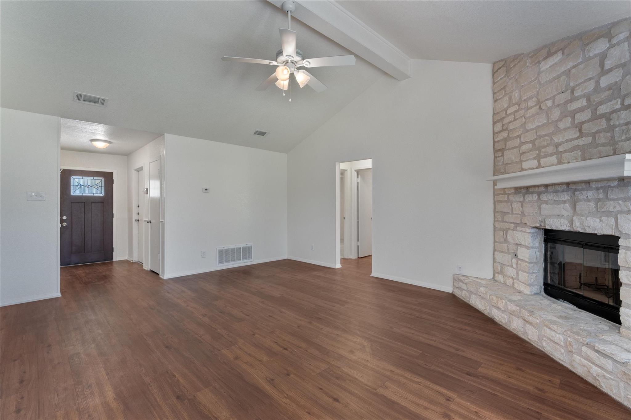 212 Rockcrest DR — photo 4