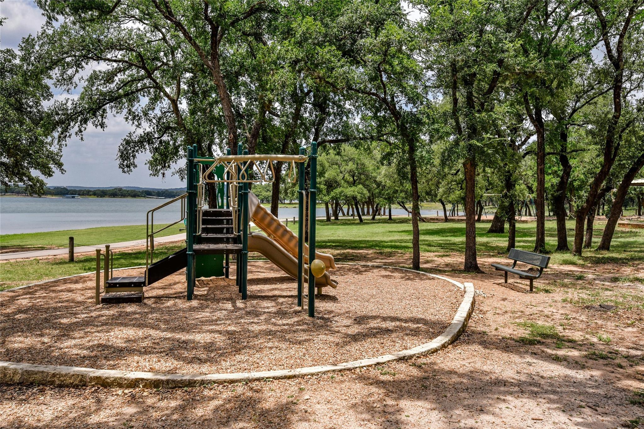 21707 Oxford DR — photo 5