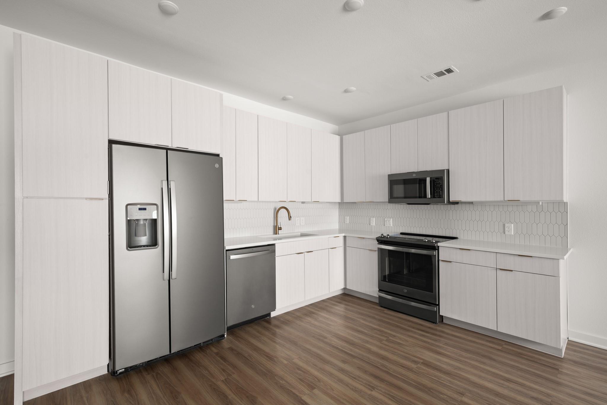 4802 Congress Ave #213 — photo 5