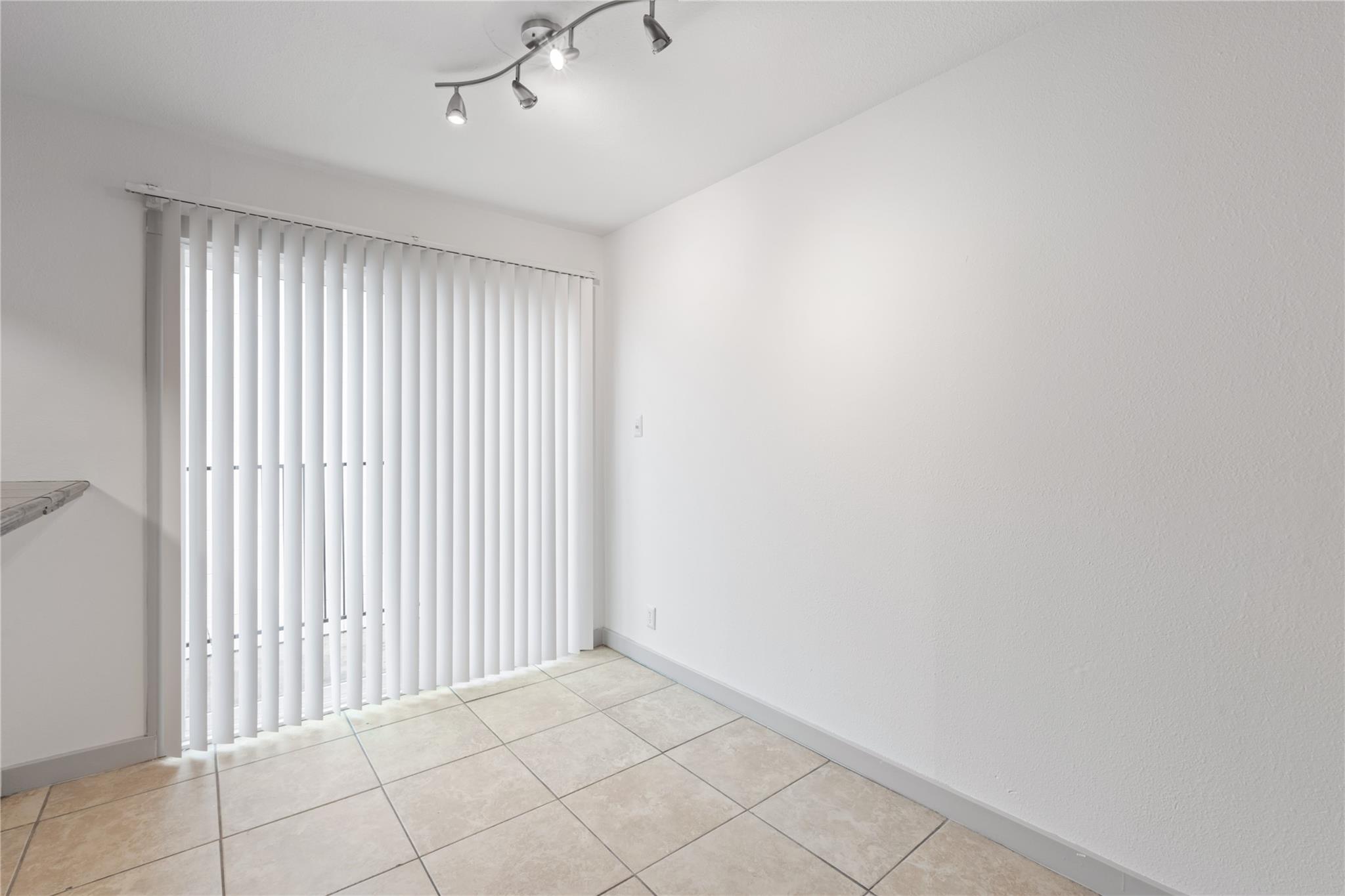 1301 Ben White BLVD #208 — photo 4