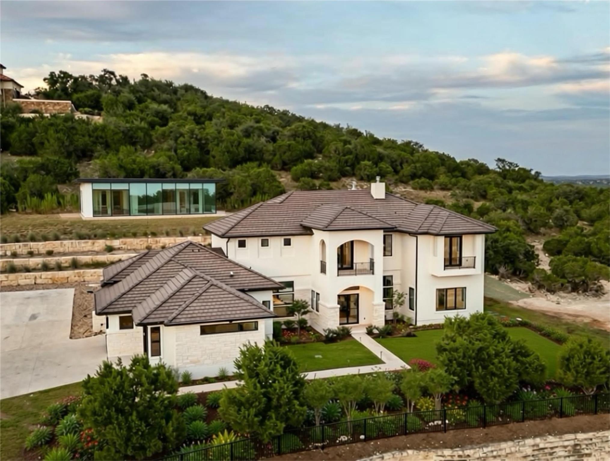 106 Bella Montagna CIR — photo 3