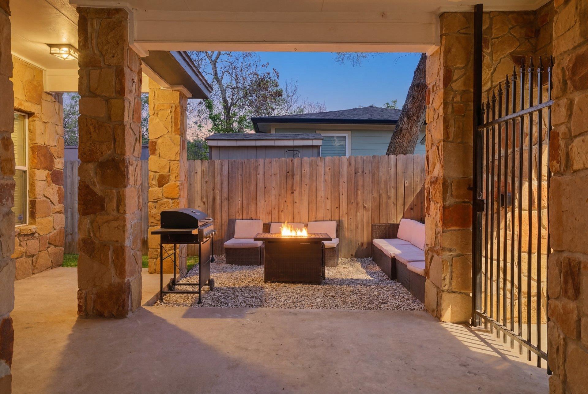 1178 Bedford ST — photo 4