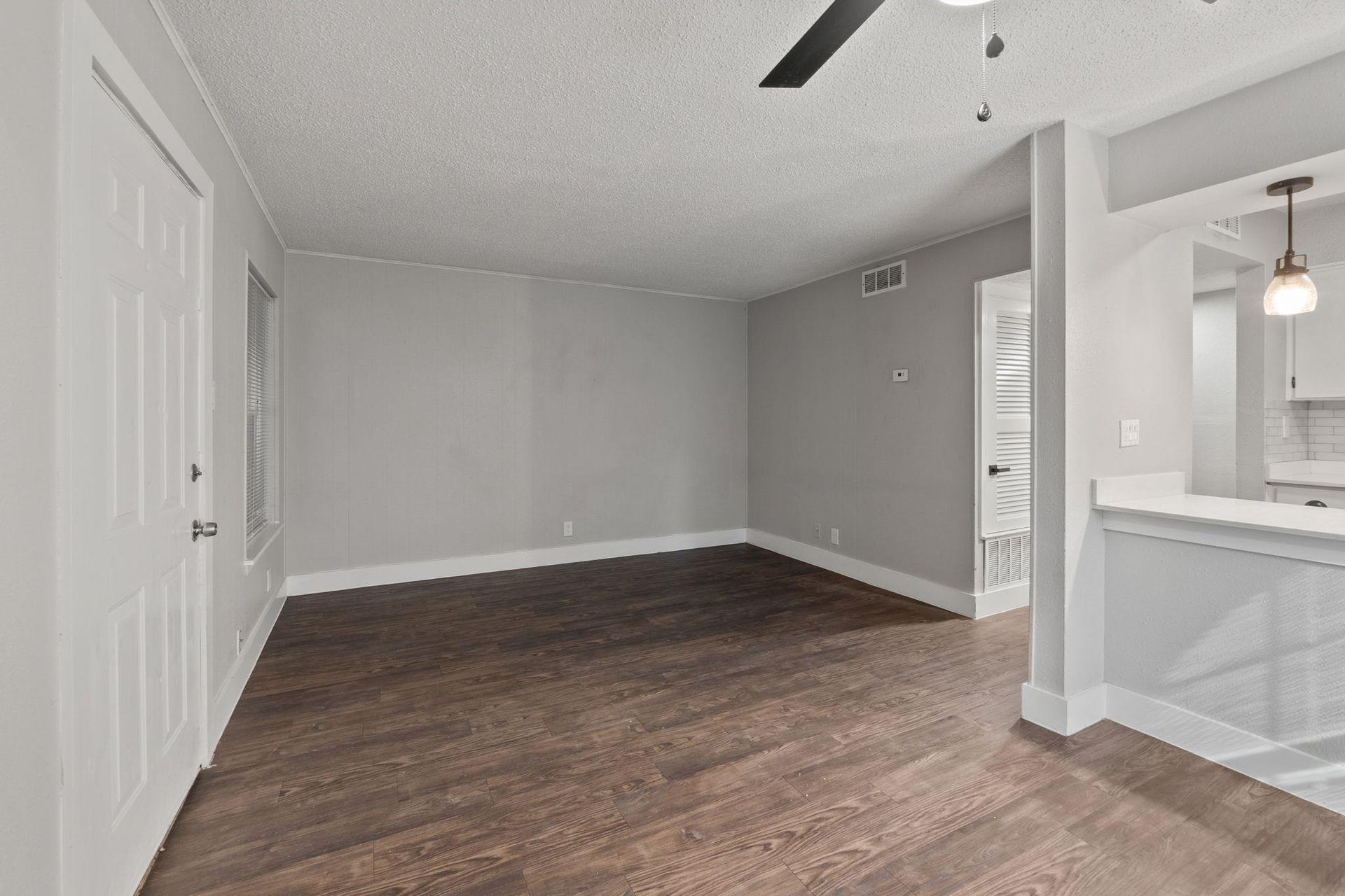 1220 Anderson LN #108 — photo 3