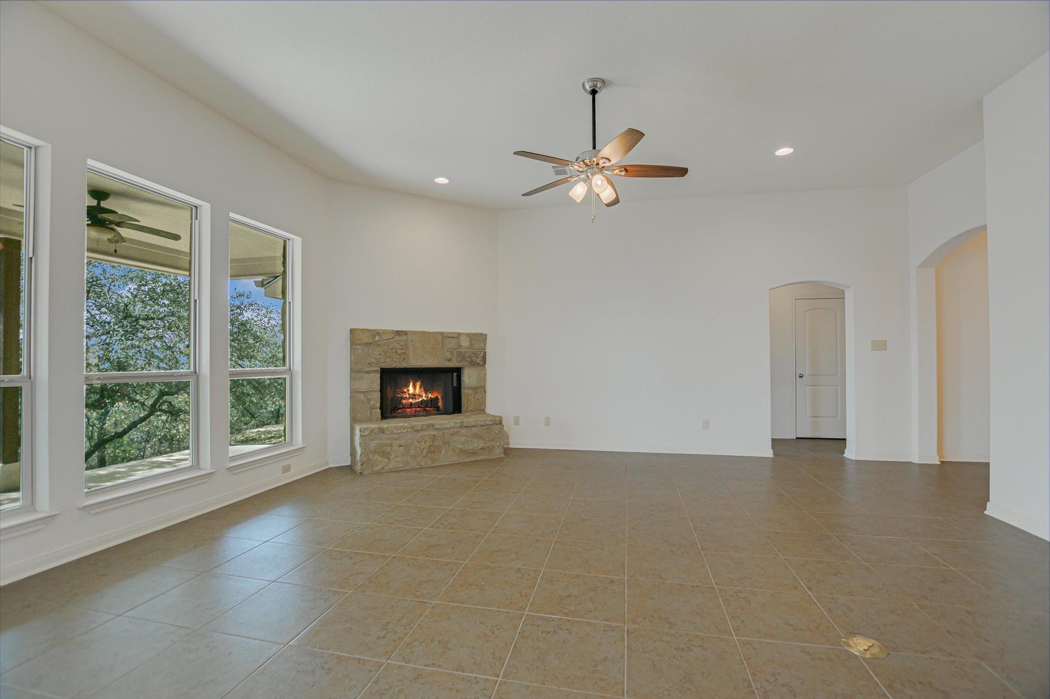 851 Stone Mountain DR — photo 4