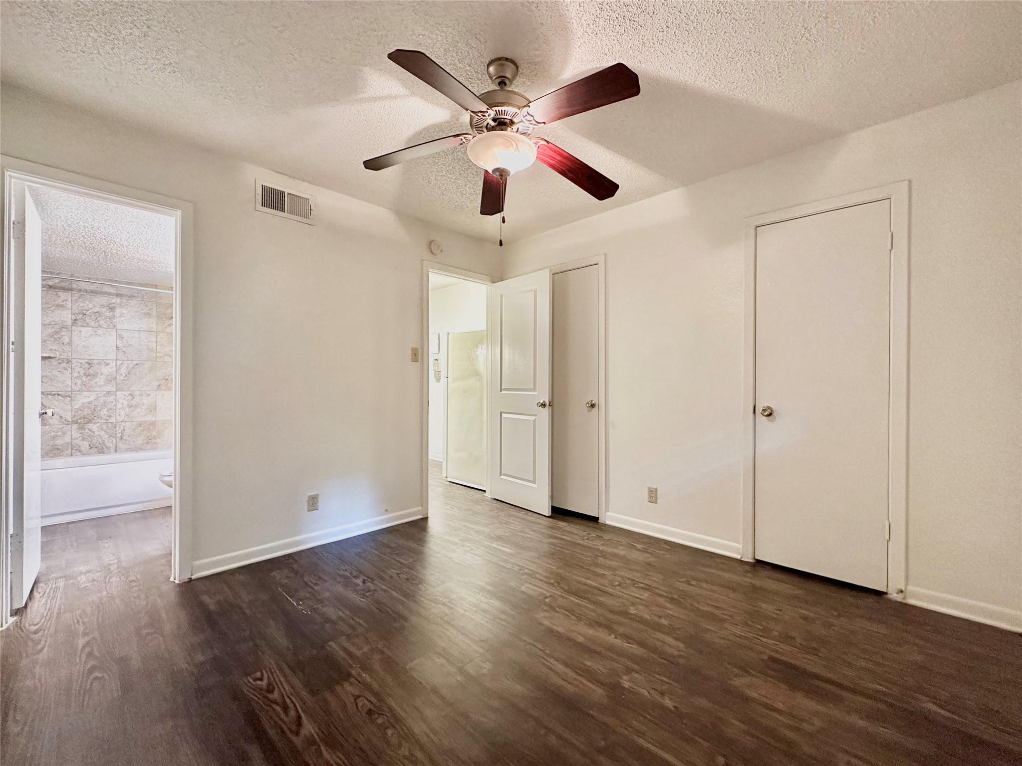 301 29th ST #D101 — photo 3