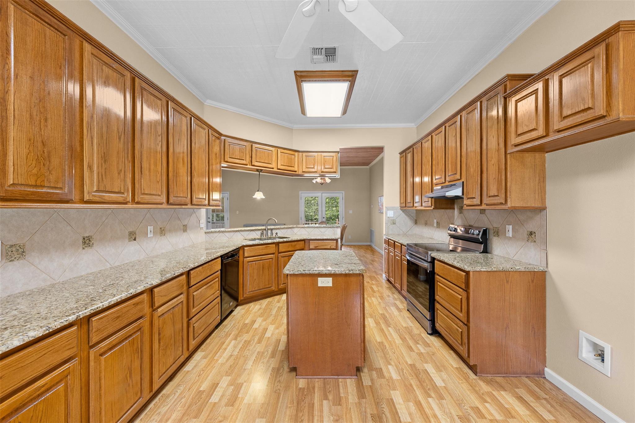 730 Panorama RD — photo 4