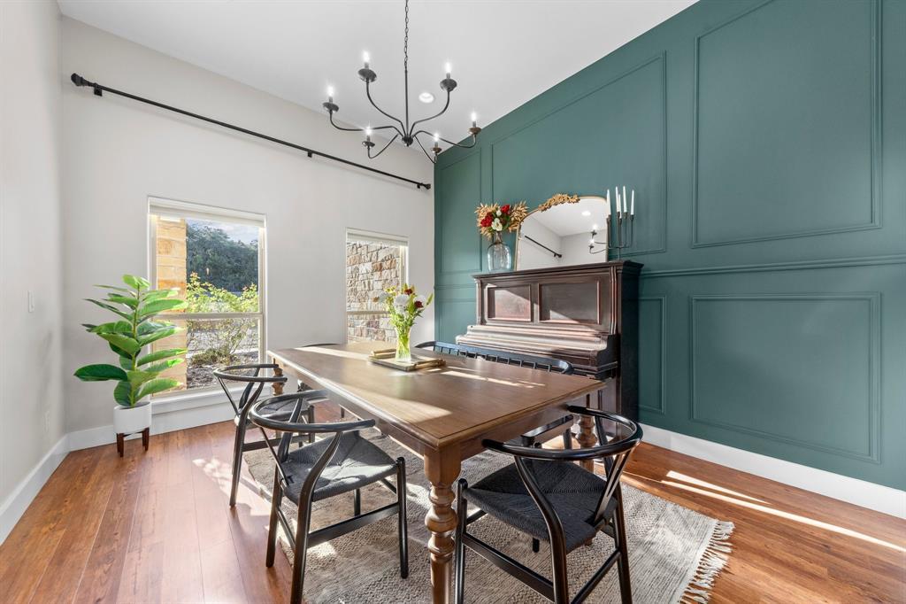 125 Westcreek DR — photo 4