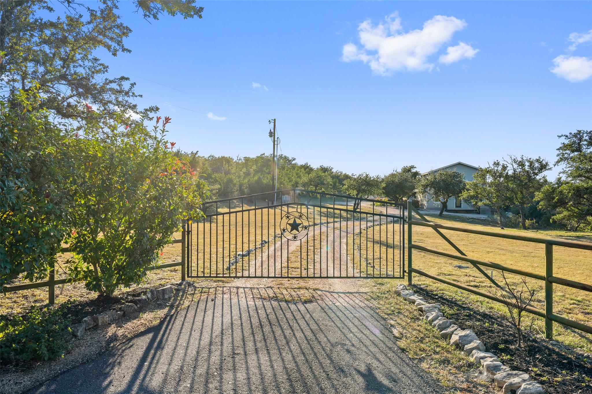 414 Gregg DR — photo 3