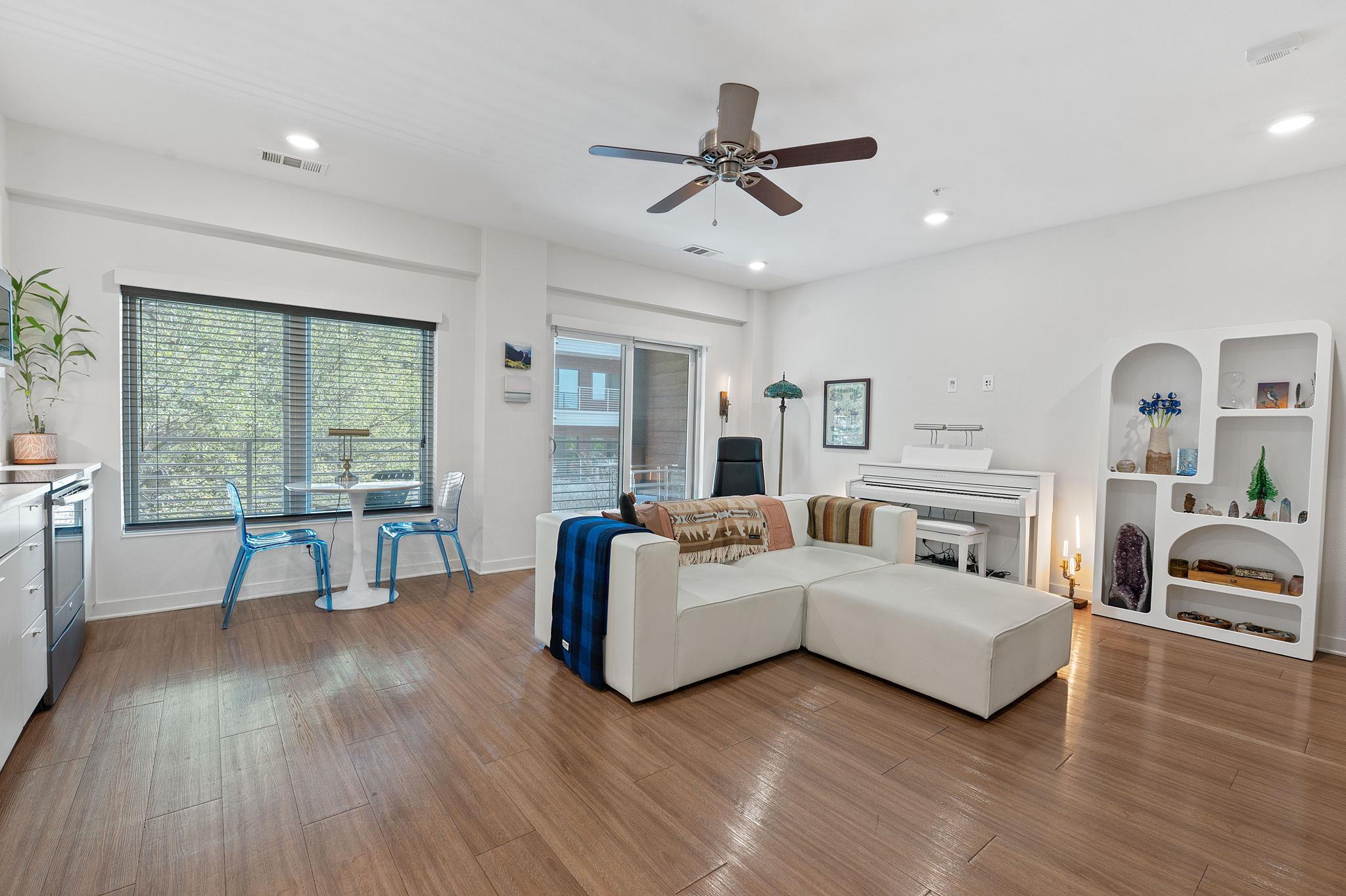 4361 Congress Ave #322 — photo 4