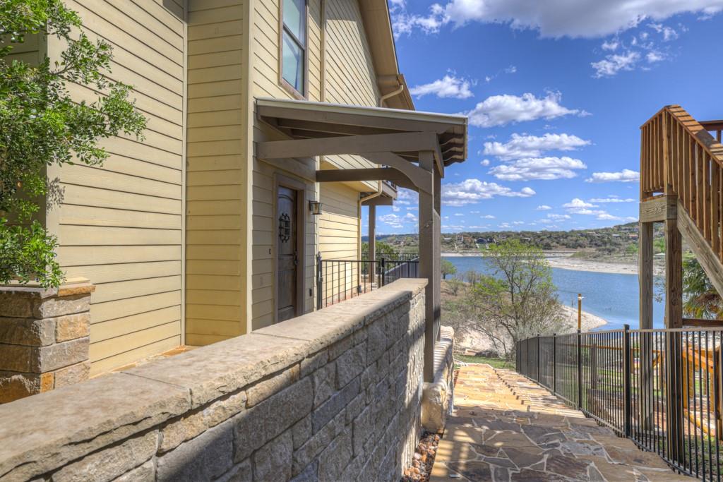 2550 Colleen DR — photo 4