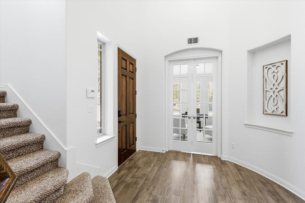 1101 Feather Reed DR — photo 4