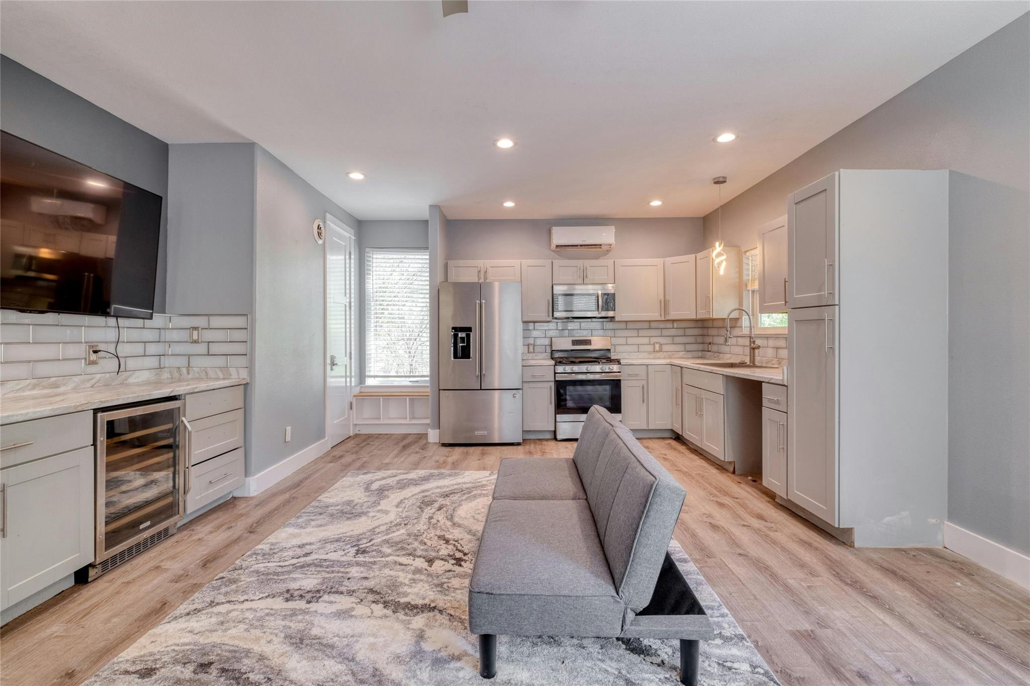 4005 Veldt DR — photo 4