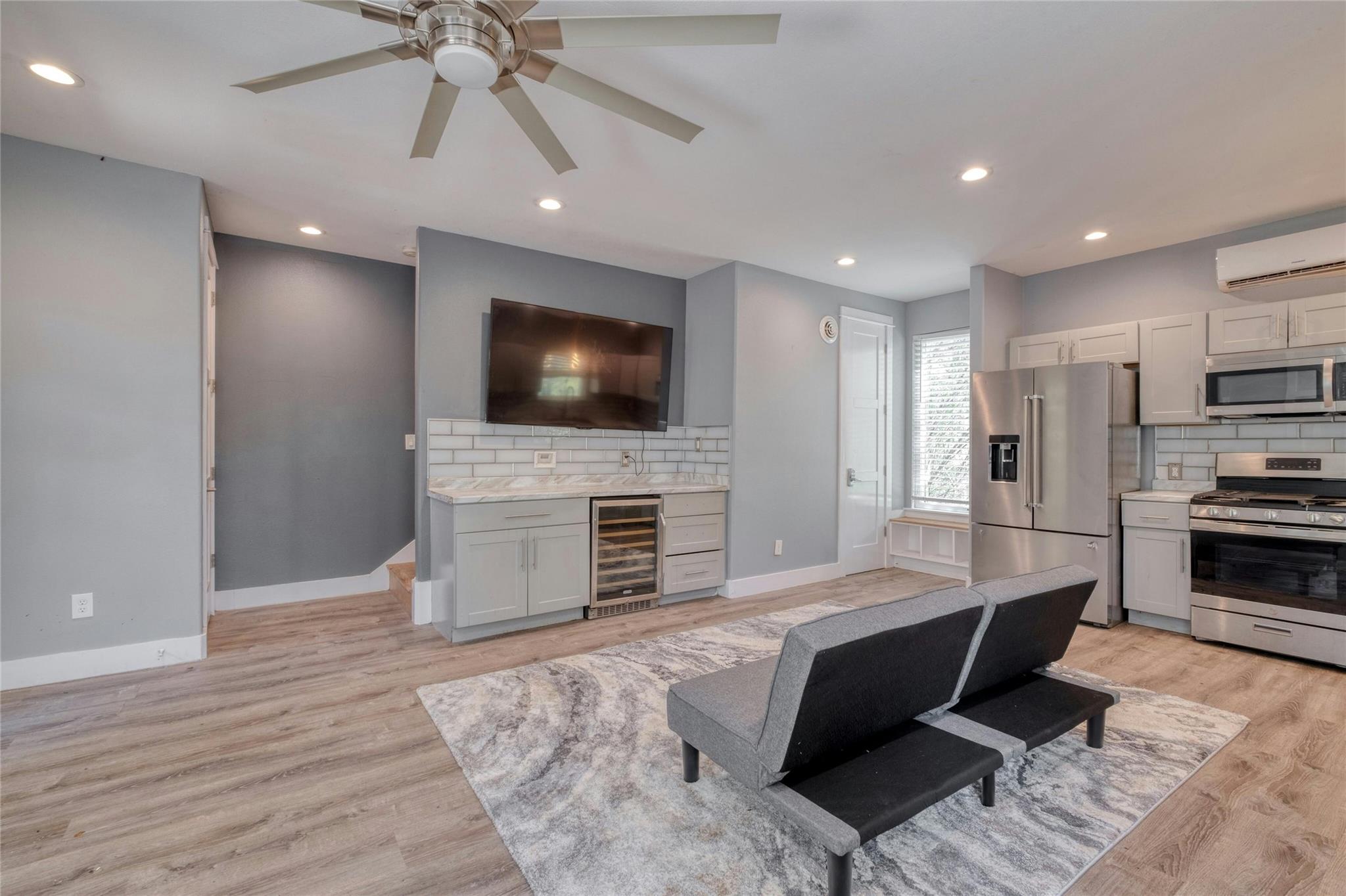 4005 Veldt DR — photo 5