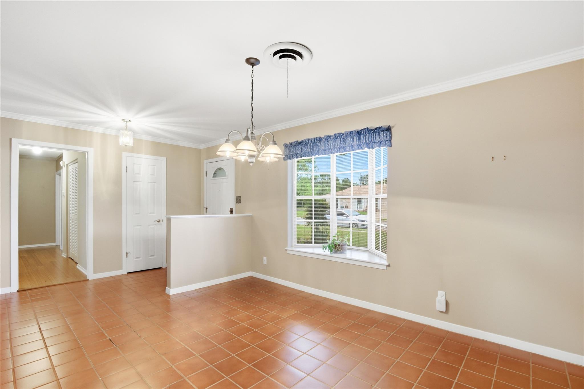 2902 Dover PL — photo 4