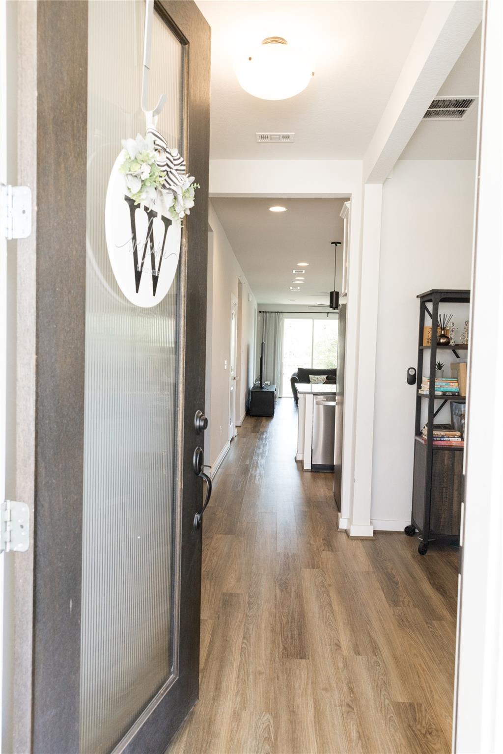 304 Winding Hollow LN — photo 4