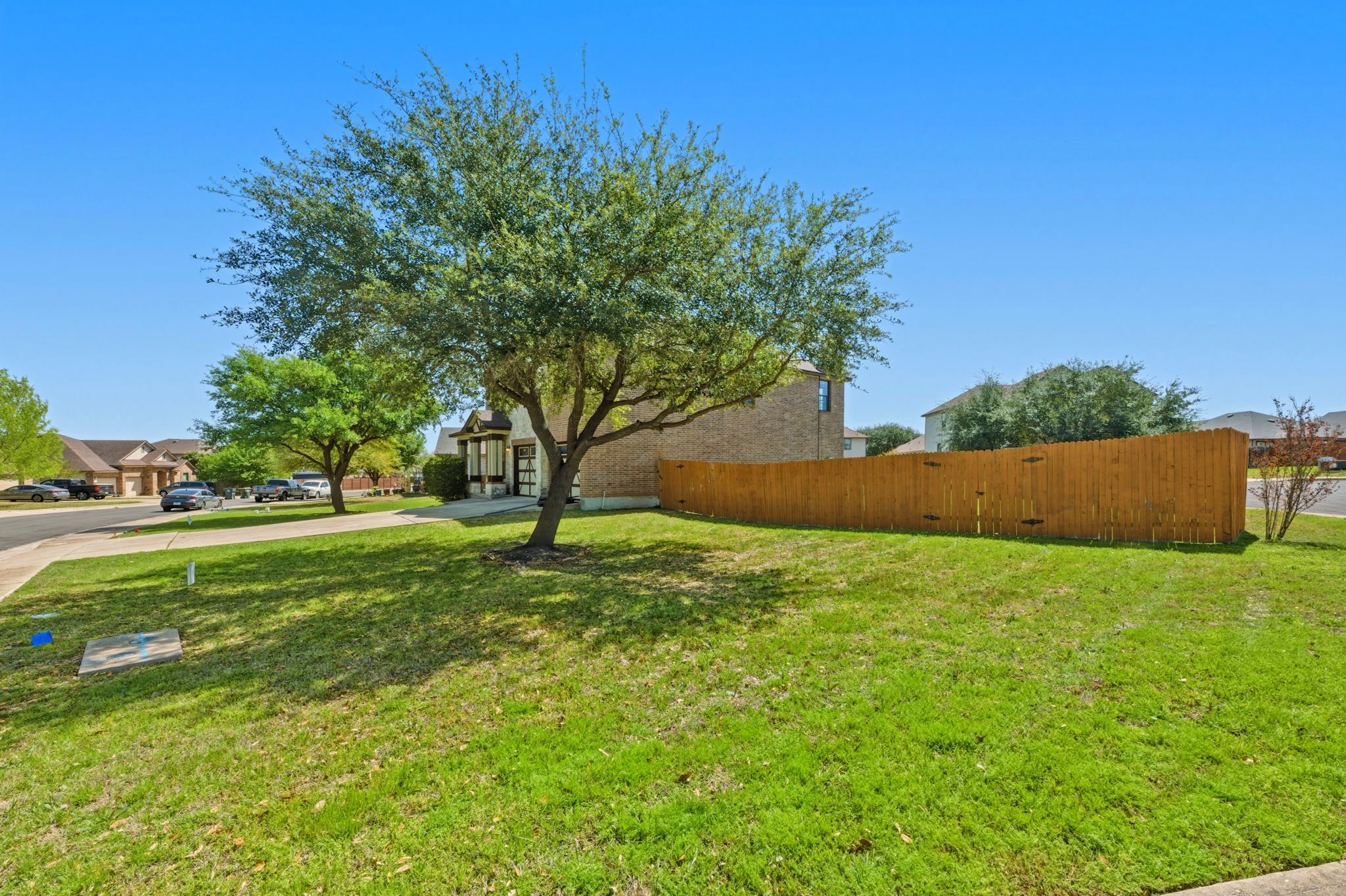 380 Apricot DR — photo 4