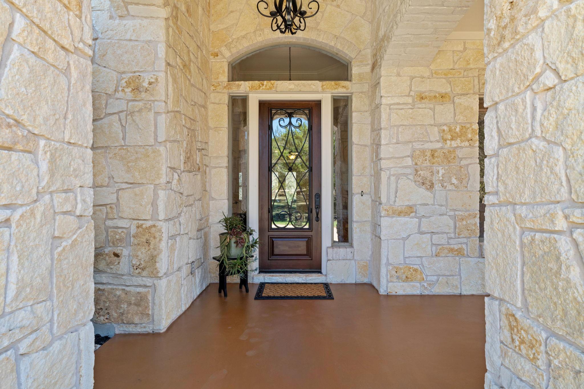 1426 Shelton Ranch RD — photo 3