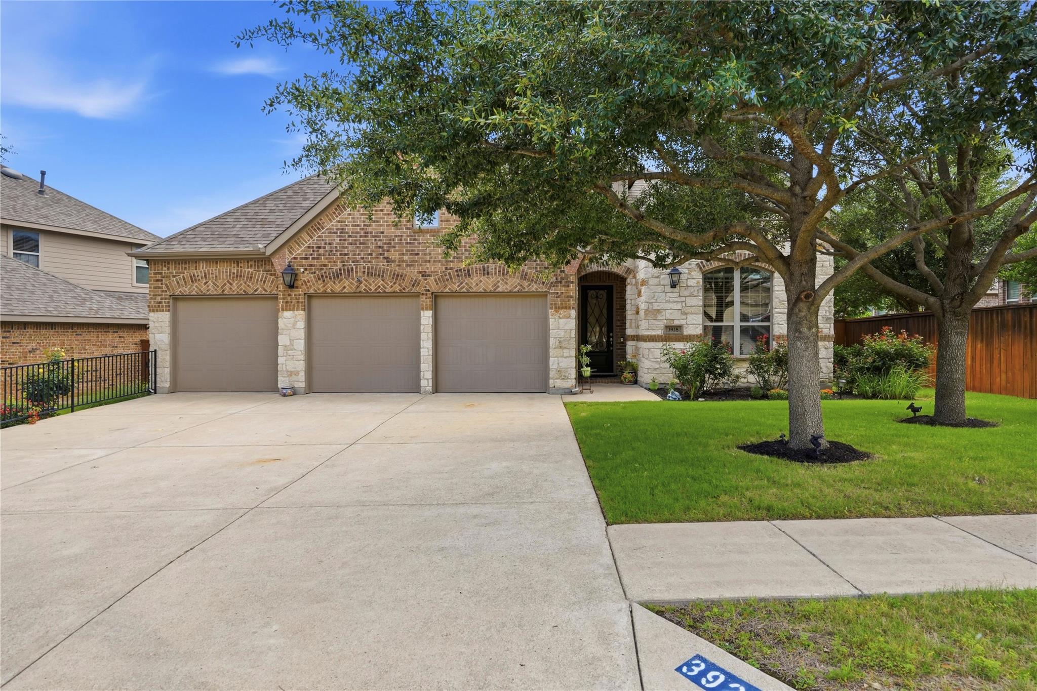 3928 Cole Valley LN — photo 3