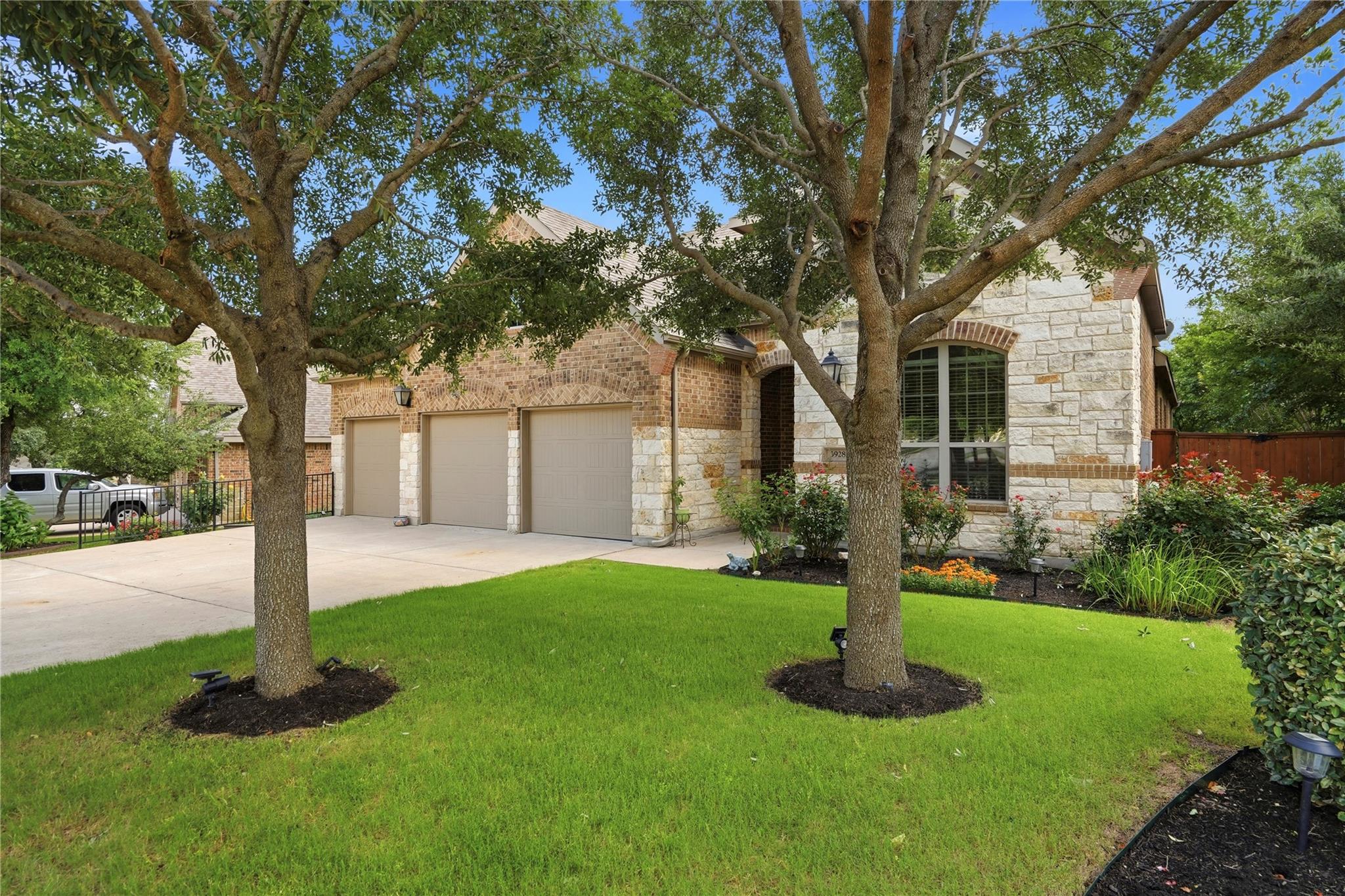 3928 Cole Valley LN — photo 4